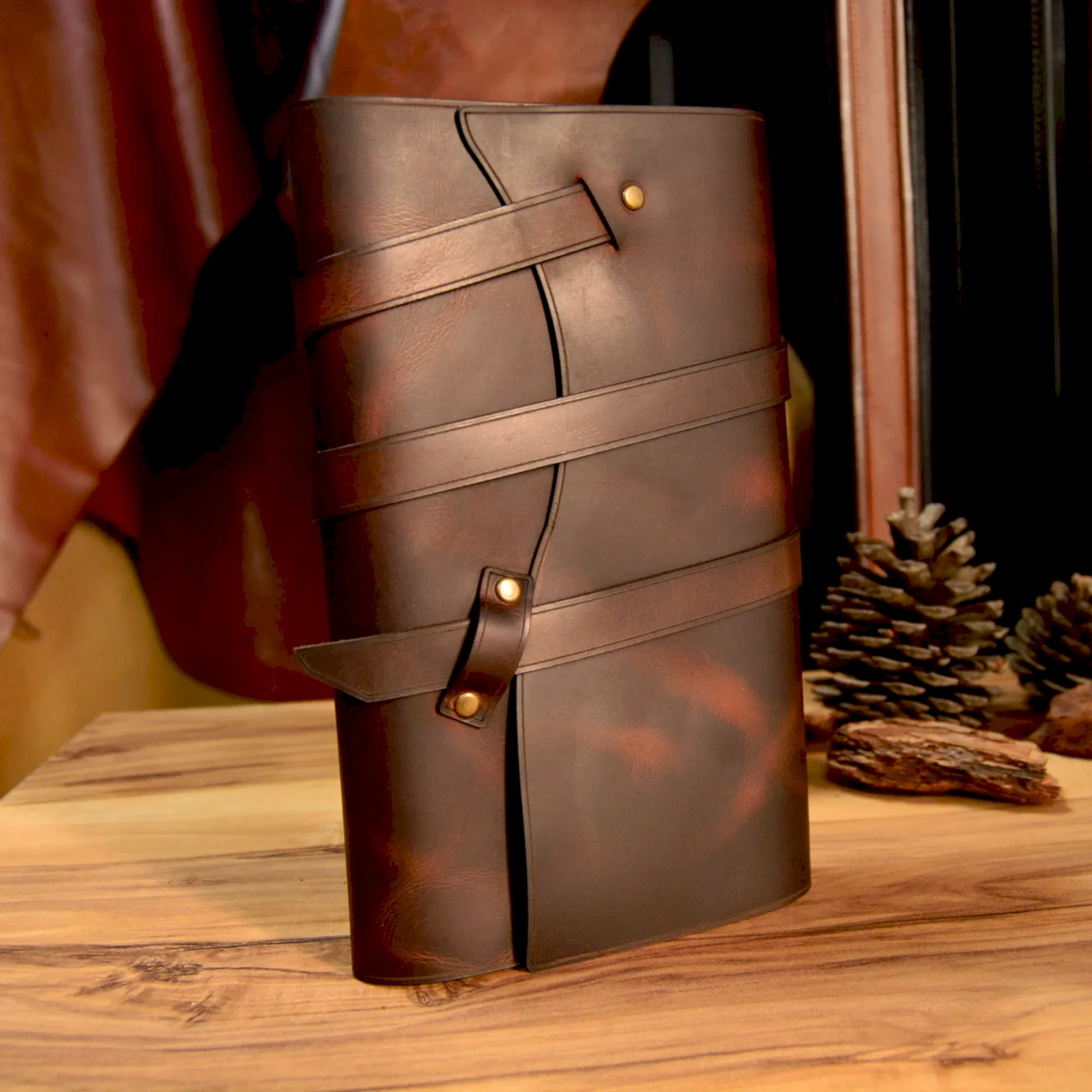 hakiki deri el yapimi hakiki deri ajanda kılıfı v-5 – çoklu kuşak tasarım, 160 sayfa tarihsiz defter (16x22 cm)