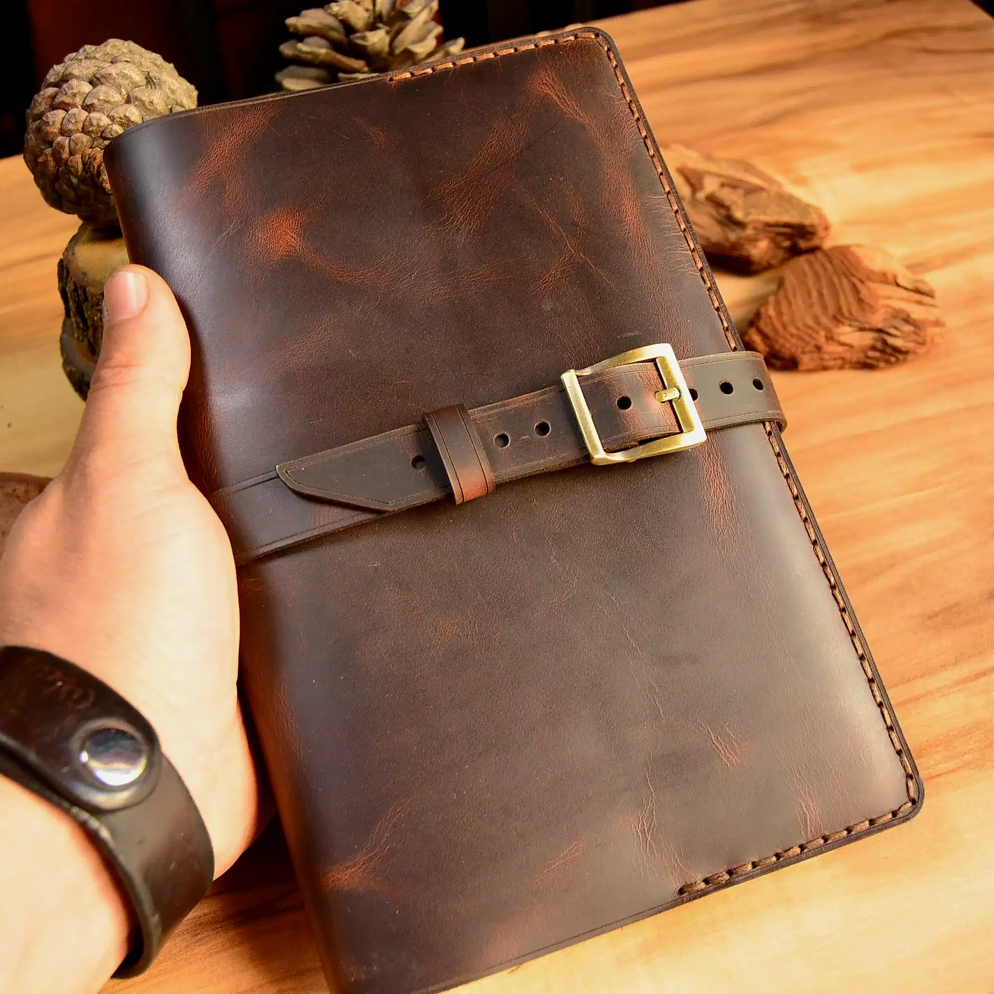 Hakiki Deri Ajanda Kılıfı V-7 El Dikişi Tokalı 16x22