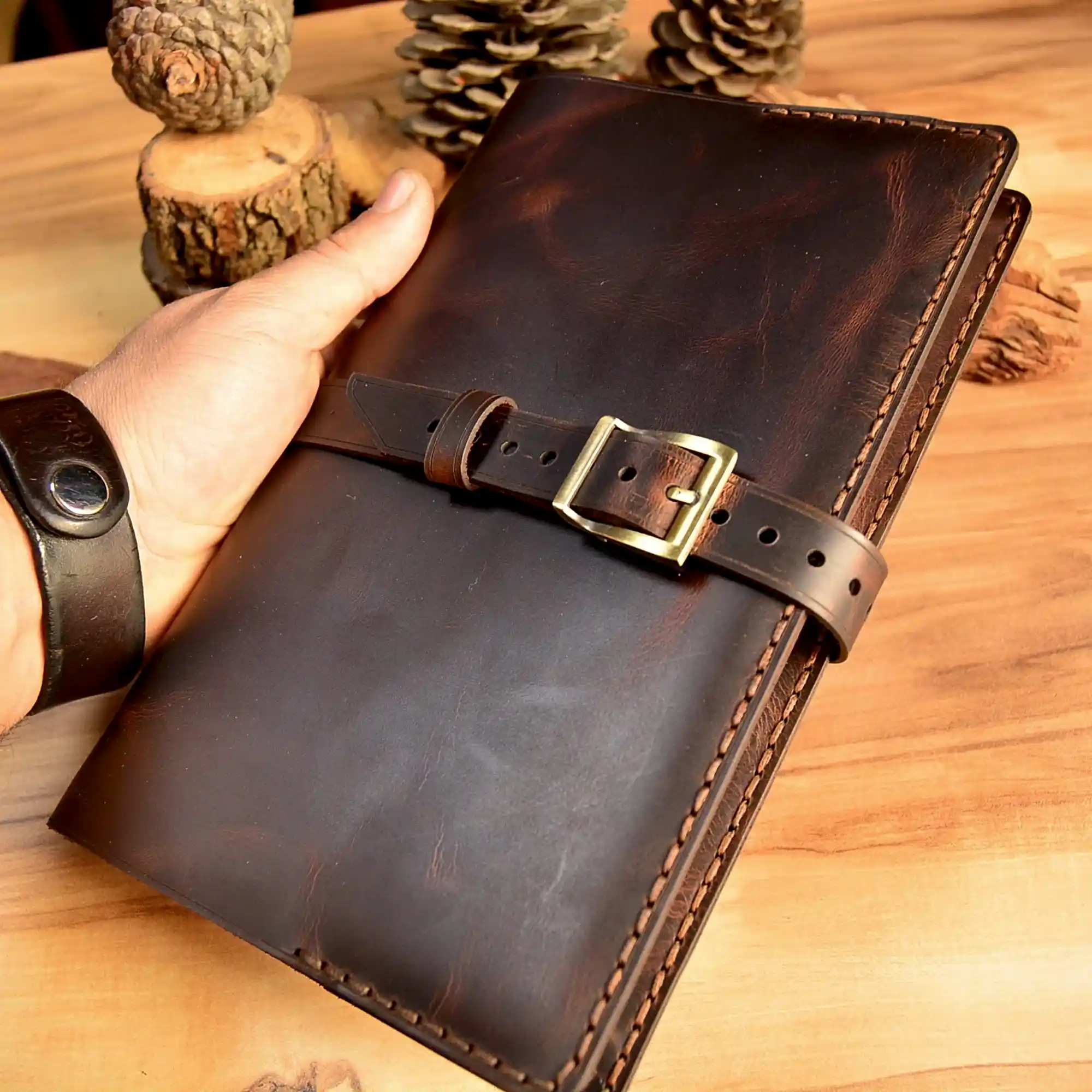 Hakiki Deri Ajanda Kılıfı V-7 El Dikişi Tokalı 16x22