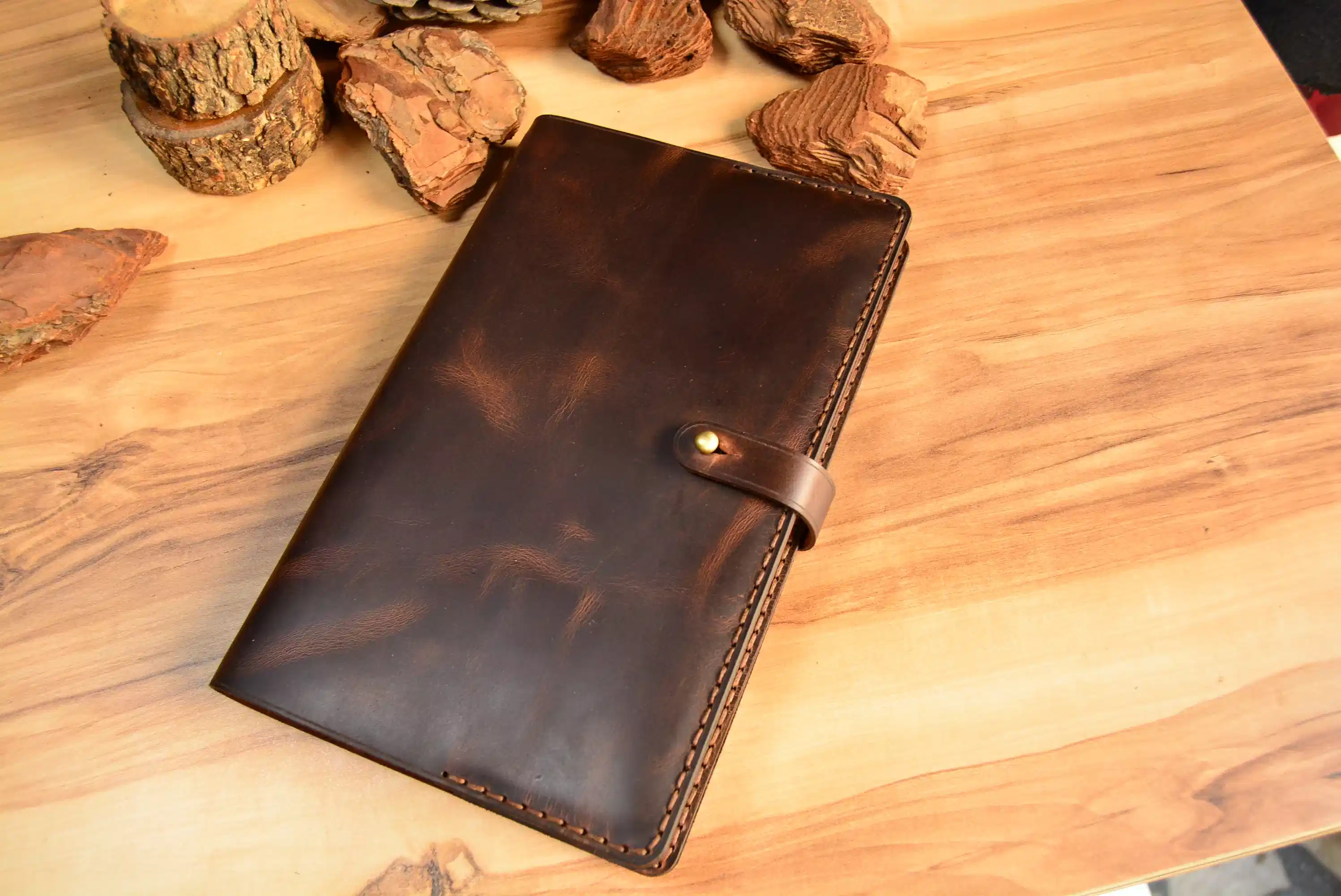 Hakiki Deri Ajanda Kılıfı V-8 El Dikişi 16x22 Minimal