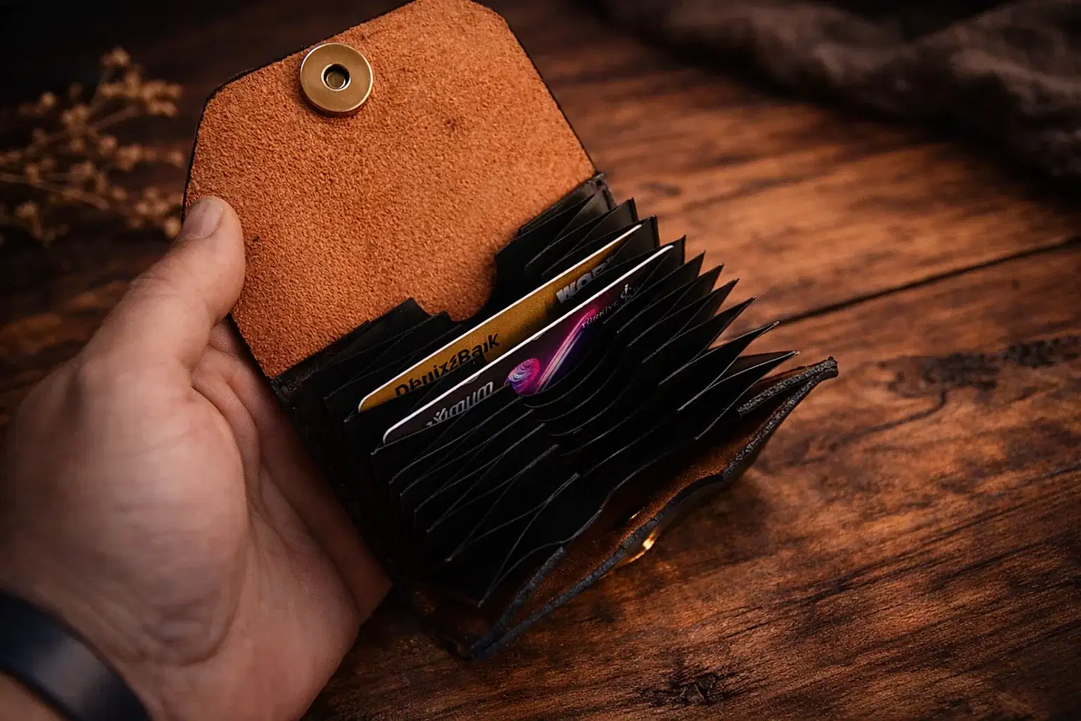 hakiki deri el yapimi akordiyon deri kartlık