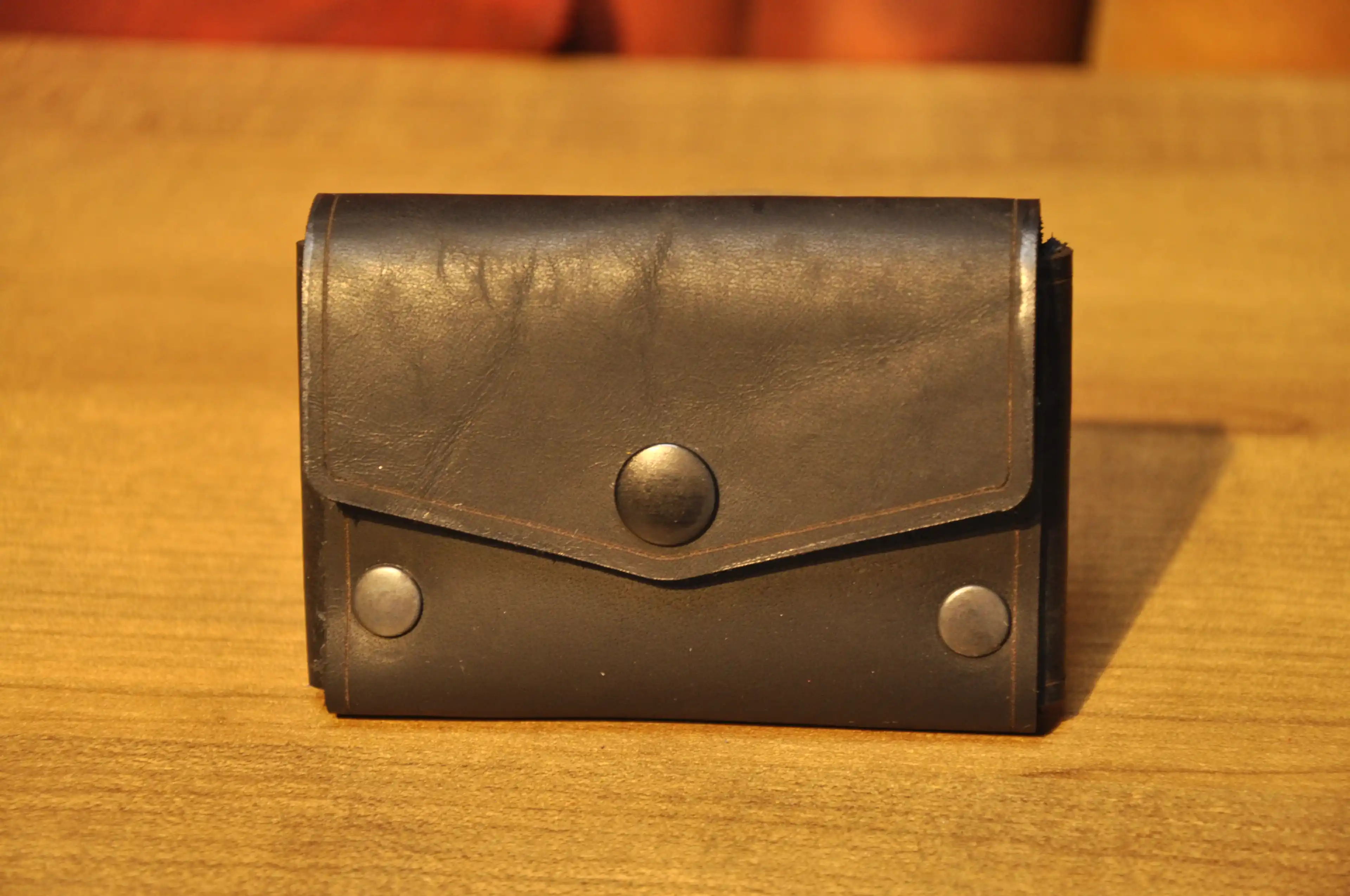 Arges V-1 Kartlık Dikişsiz Tasarım Hakiki Deri El Yapımı