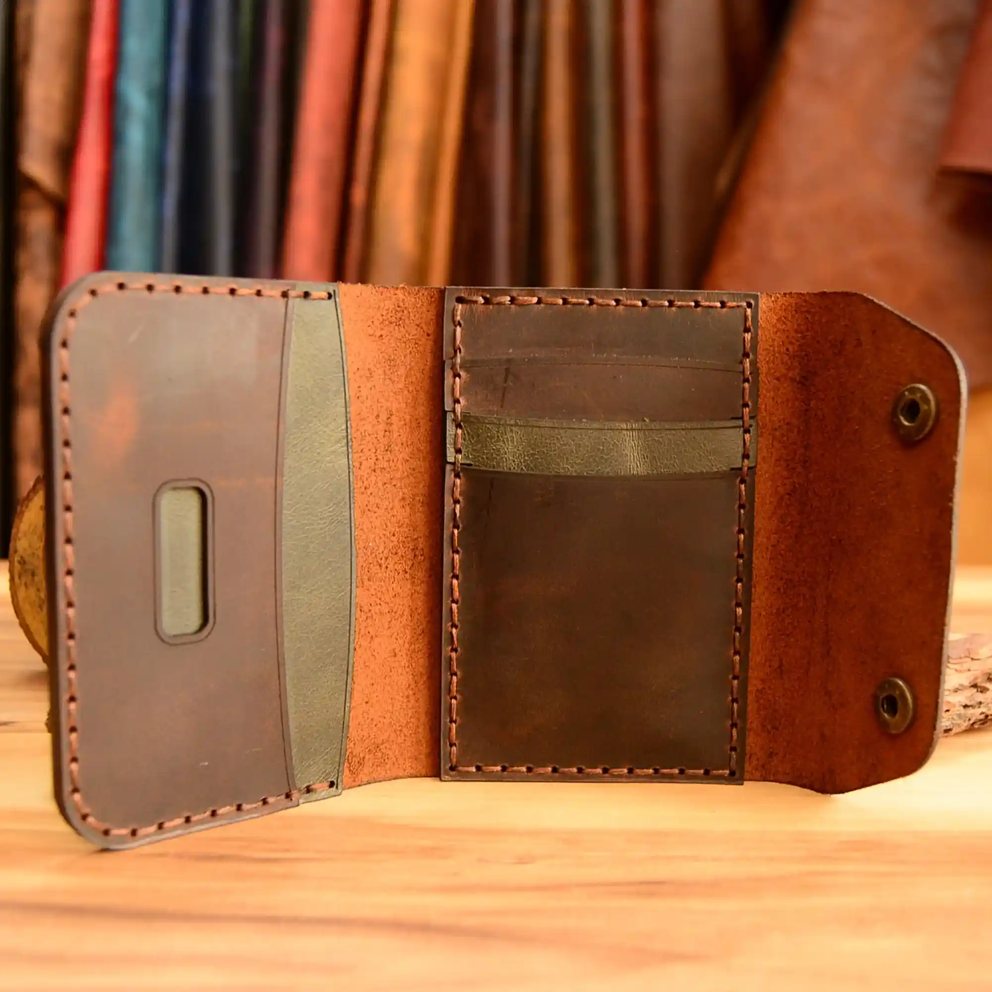 hakiki deri el yapimi arkas deri kartlık