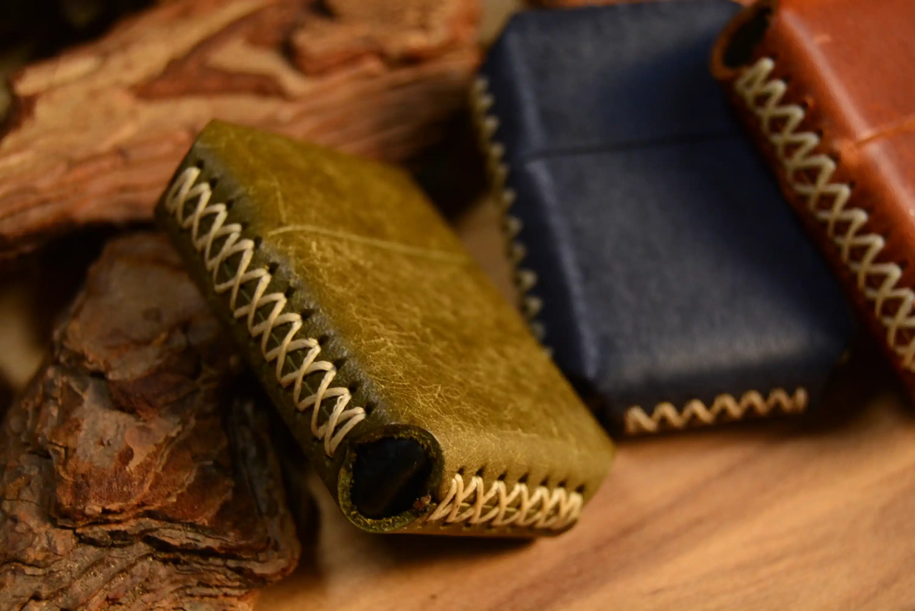 Hakiki Deri Kılıflı Benzinli Çakmak El Yapımı EDC