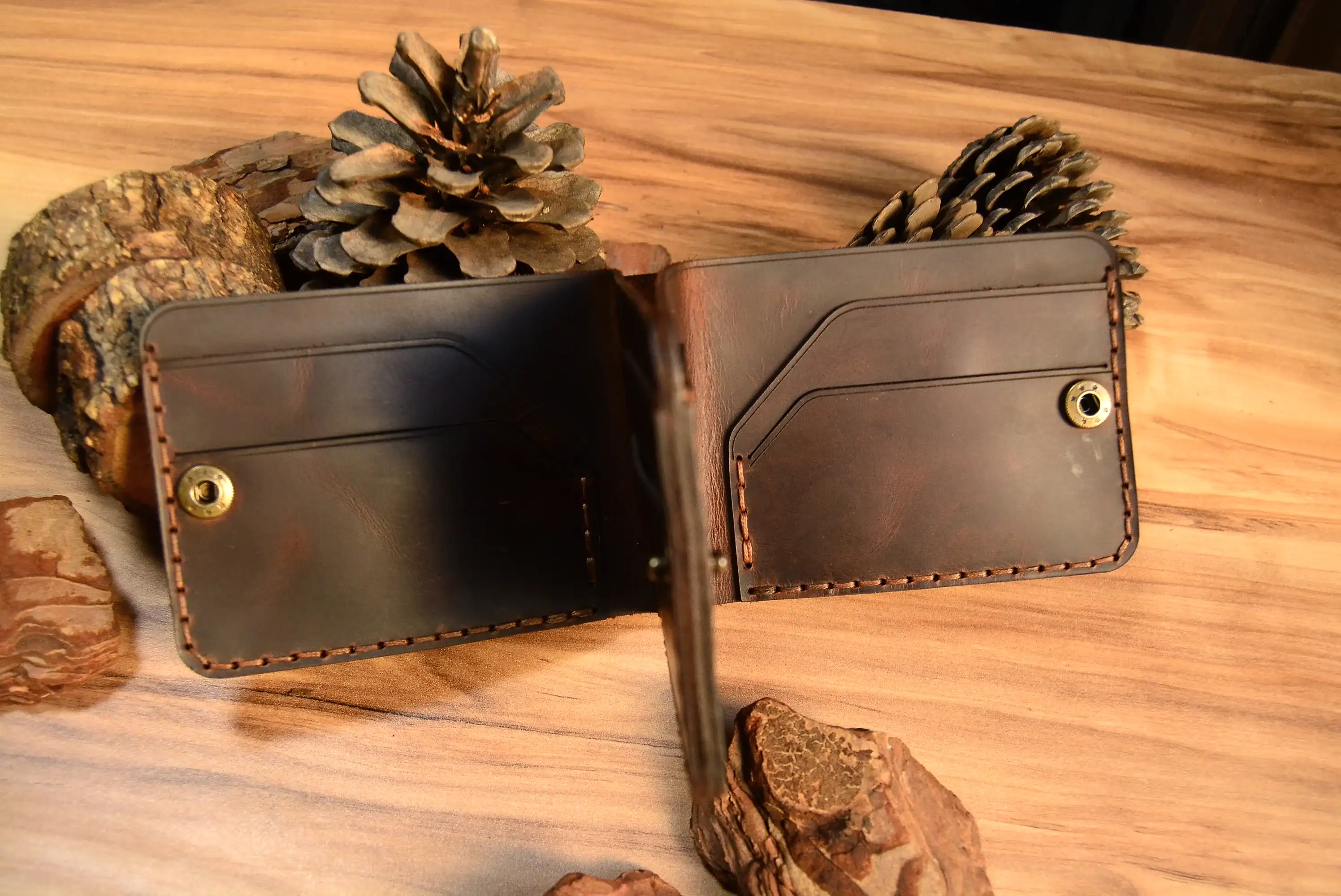 Cerberus Bifold Deri Cüzdan El Yapımı Hakiki Deri