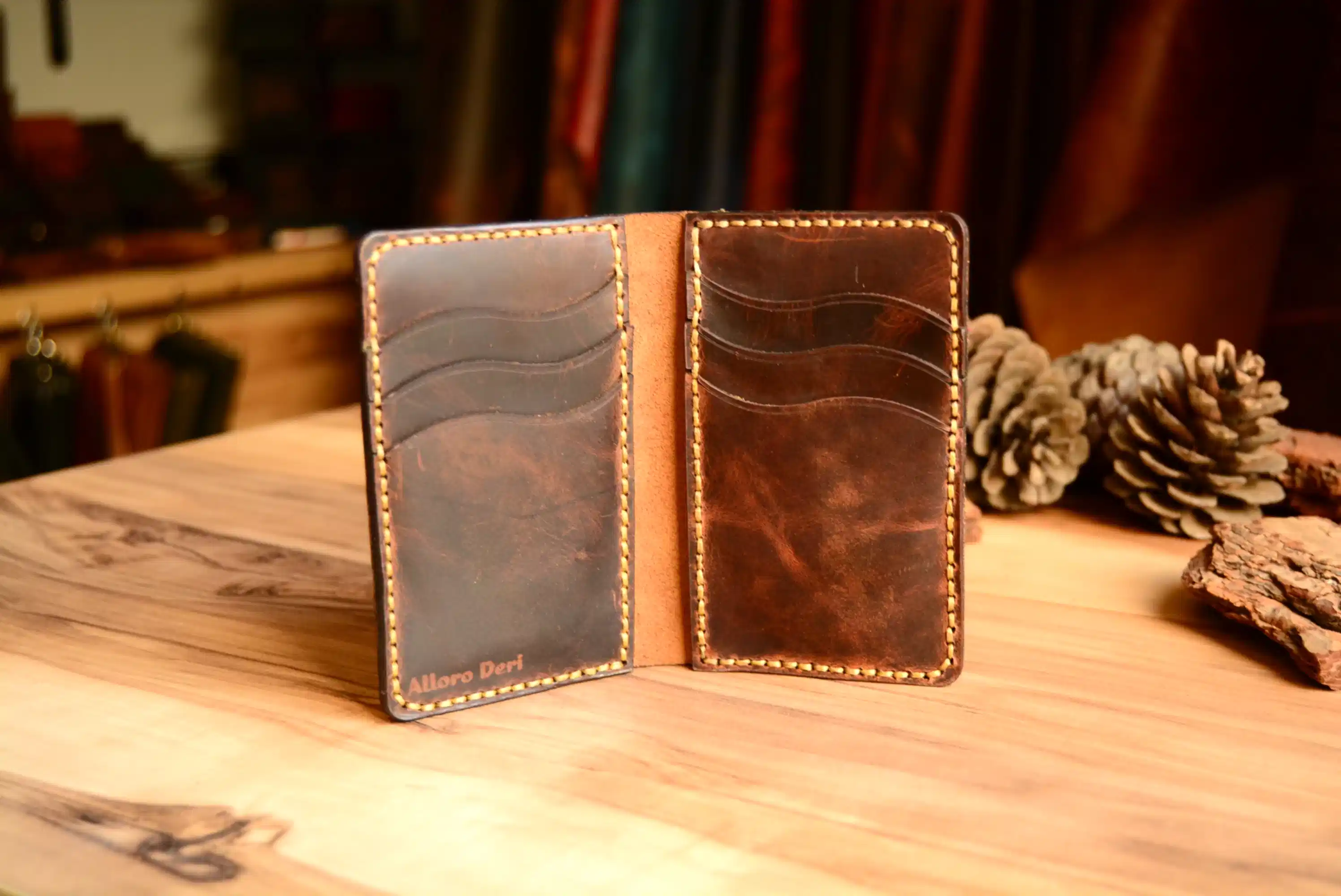 Dikey Kısa Kartlık Hakiki Deri El Yapımı