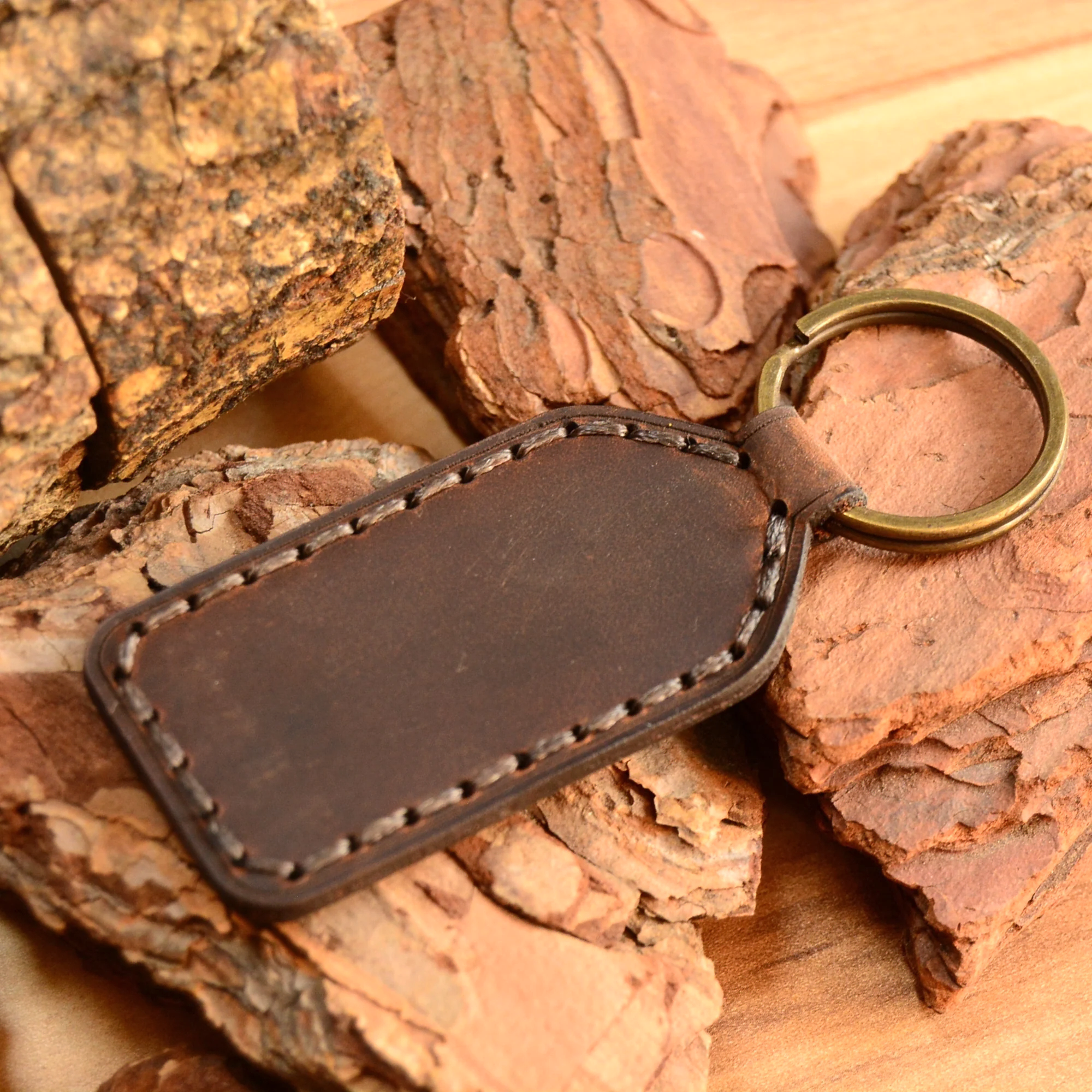 hakiki deri el yapimi deri anahtarlık – v-3 el dikişli