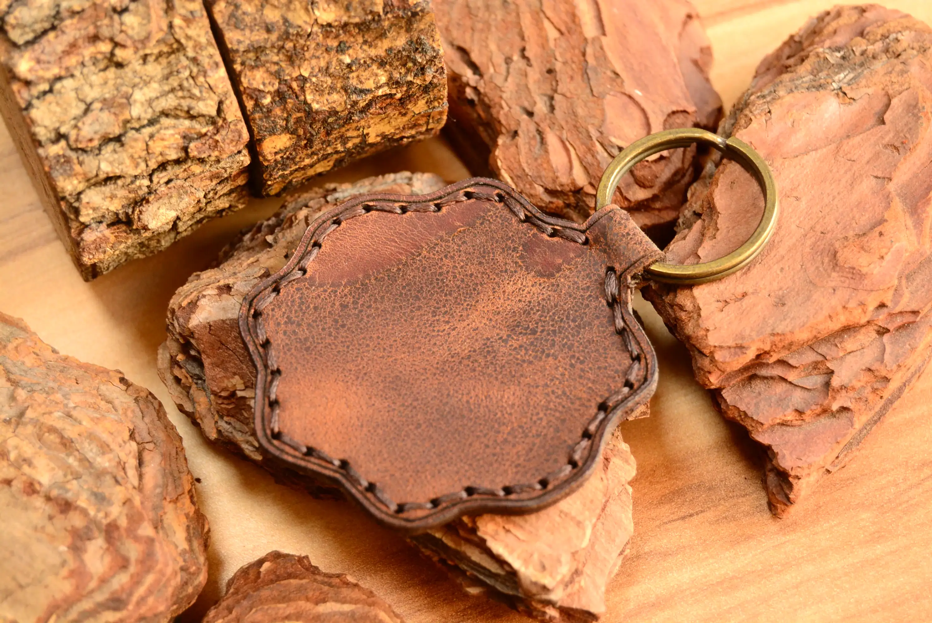 Deri Anahtarlık V-4 Hakiki Deri El Dikişi