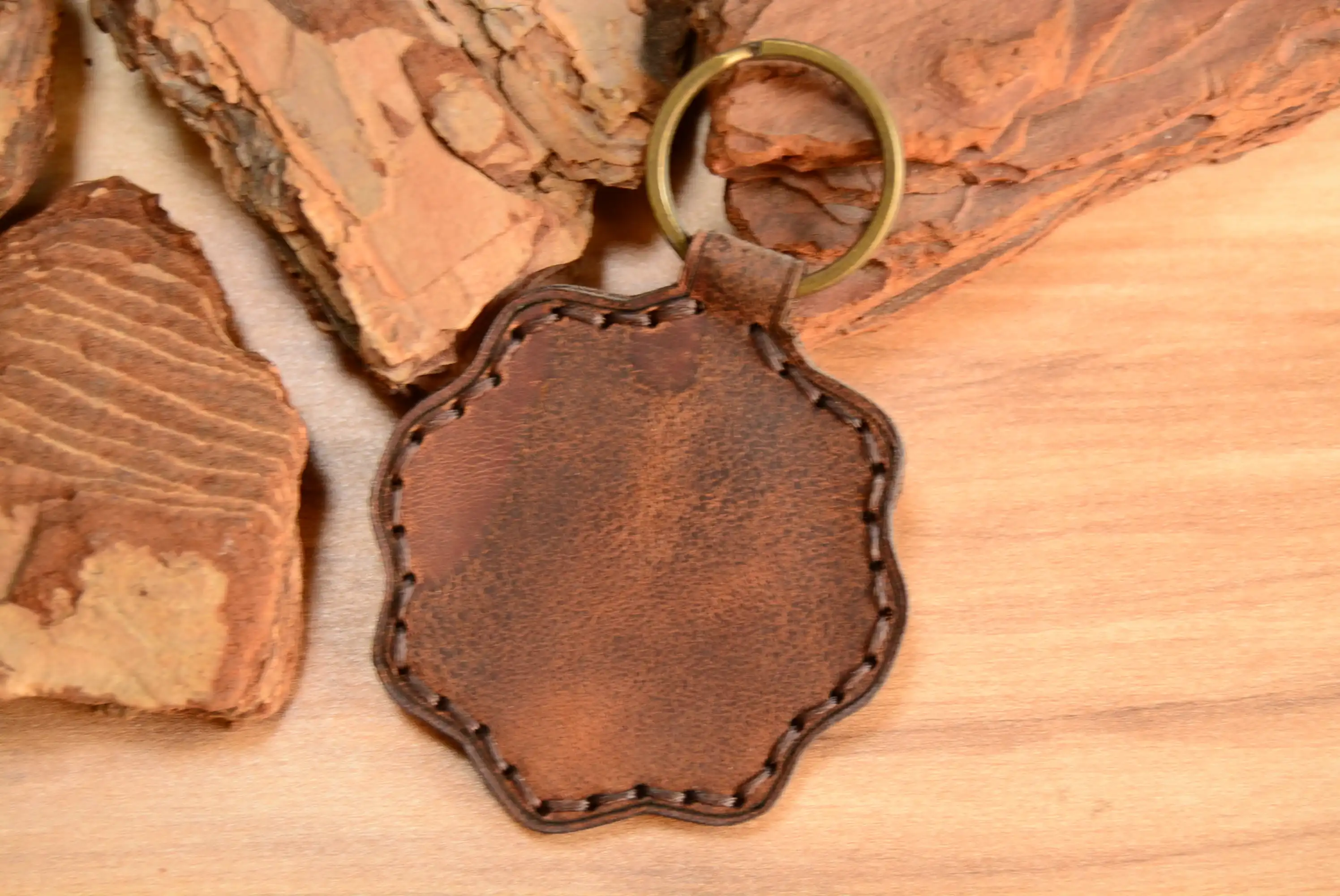 Deri Anahtarlık V-4 Hakiki Deri El Dikişi