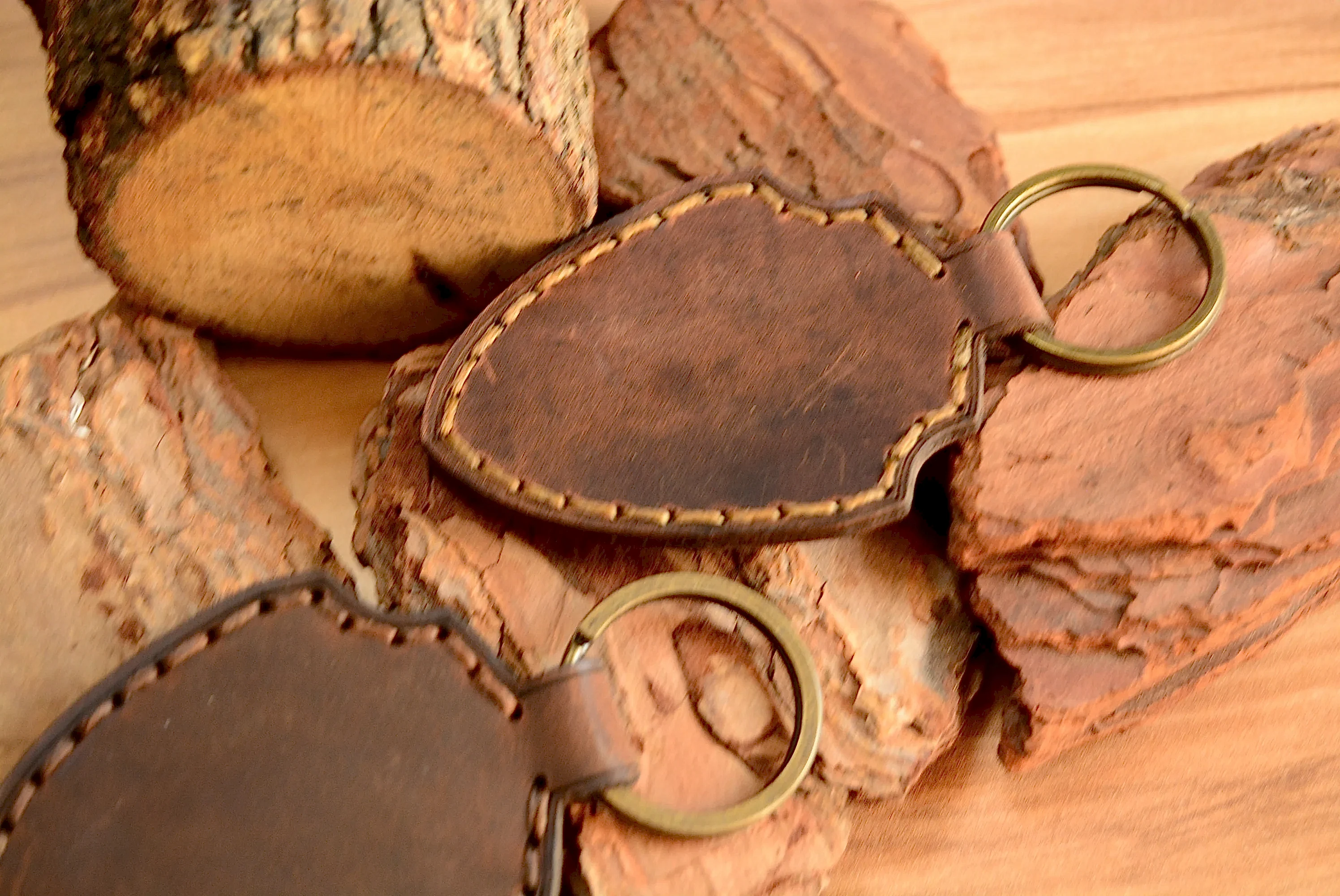 Deri Anahtarlık V-5 Hakiki Deri El Dikişi