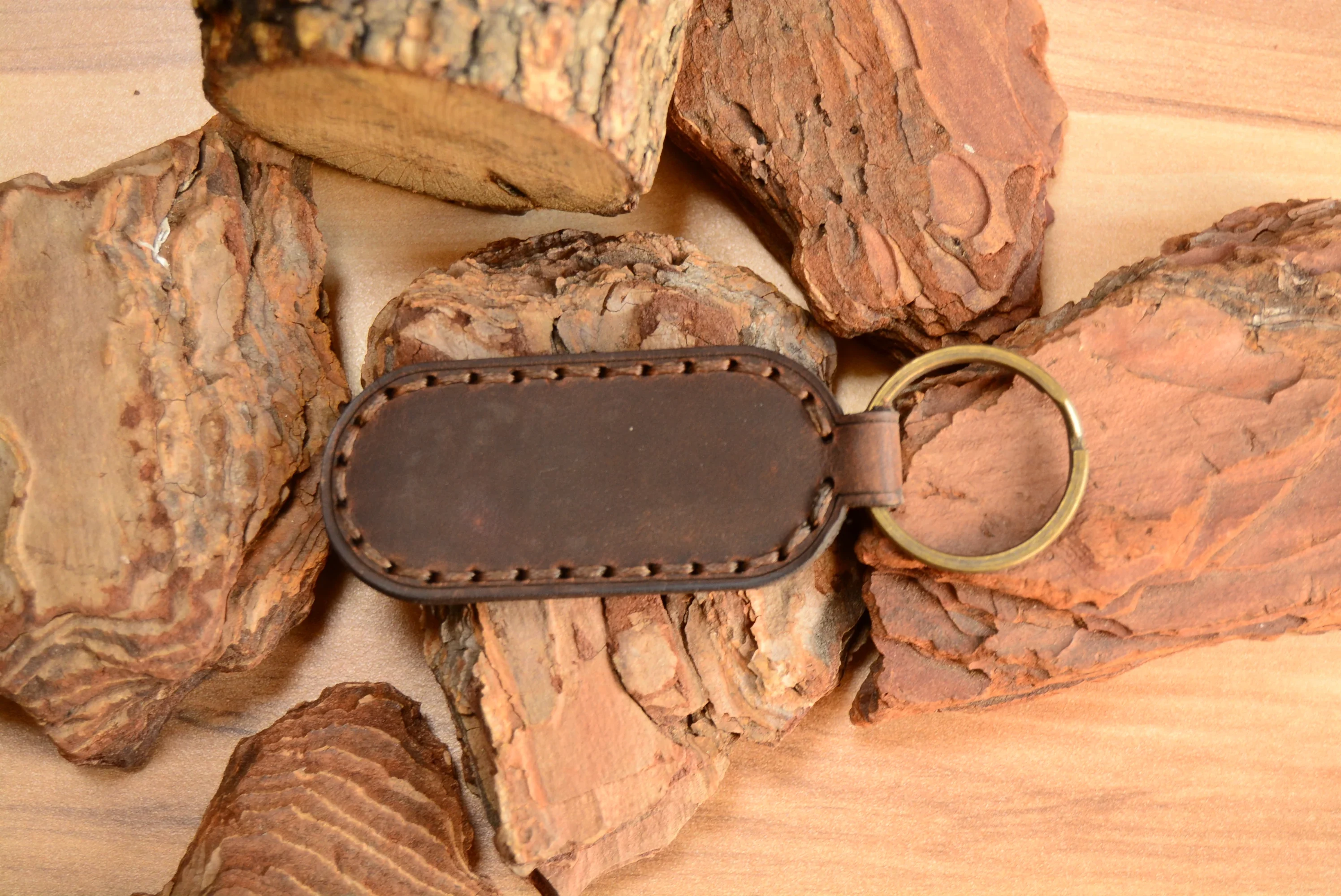 Deri Anahtarlık V-7 Hakiki Deri El Dikişi