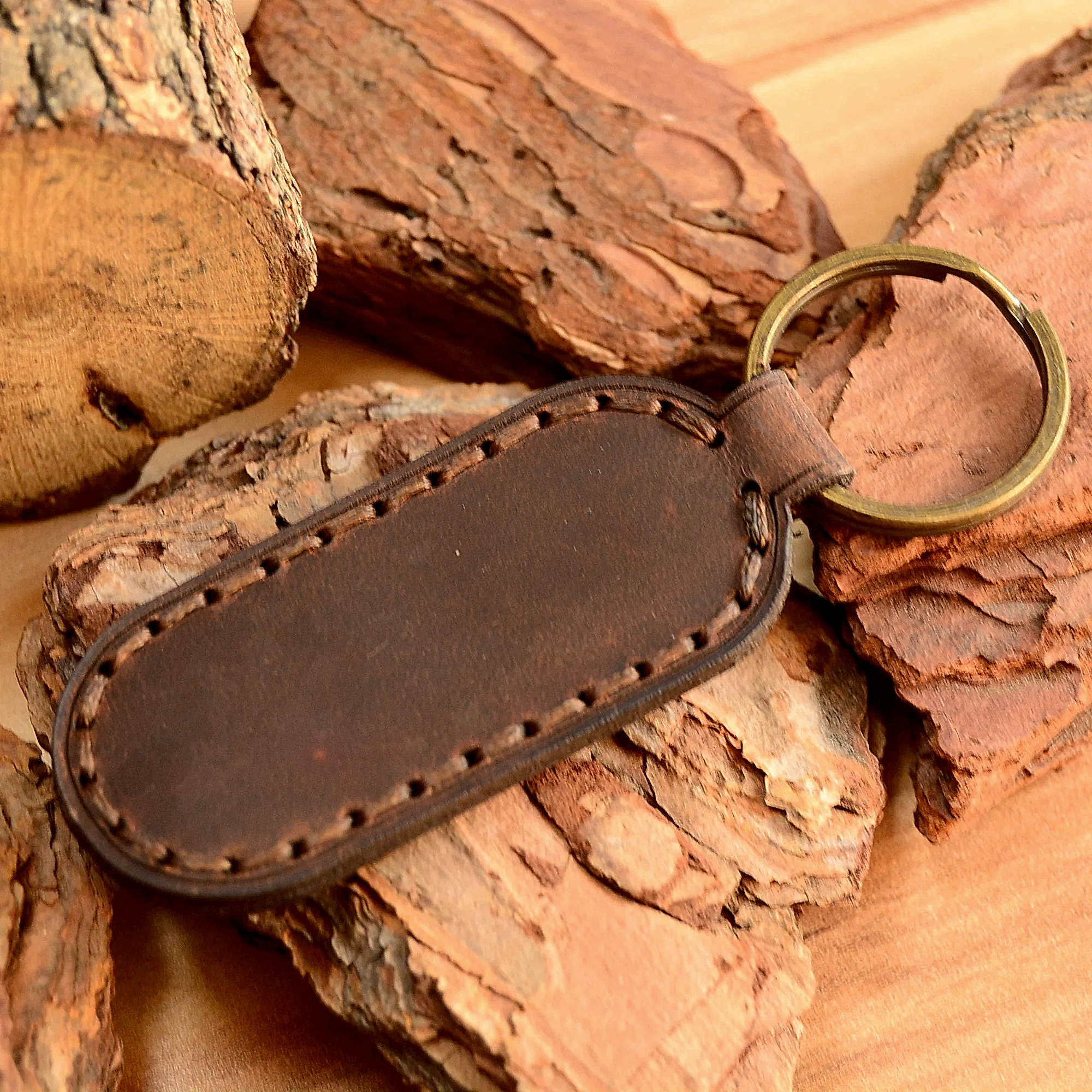 hakiki deri el yapimi deri anahtarlık – v-7 el dikişli