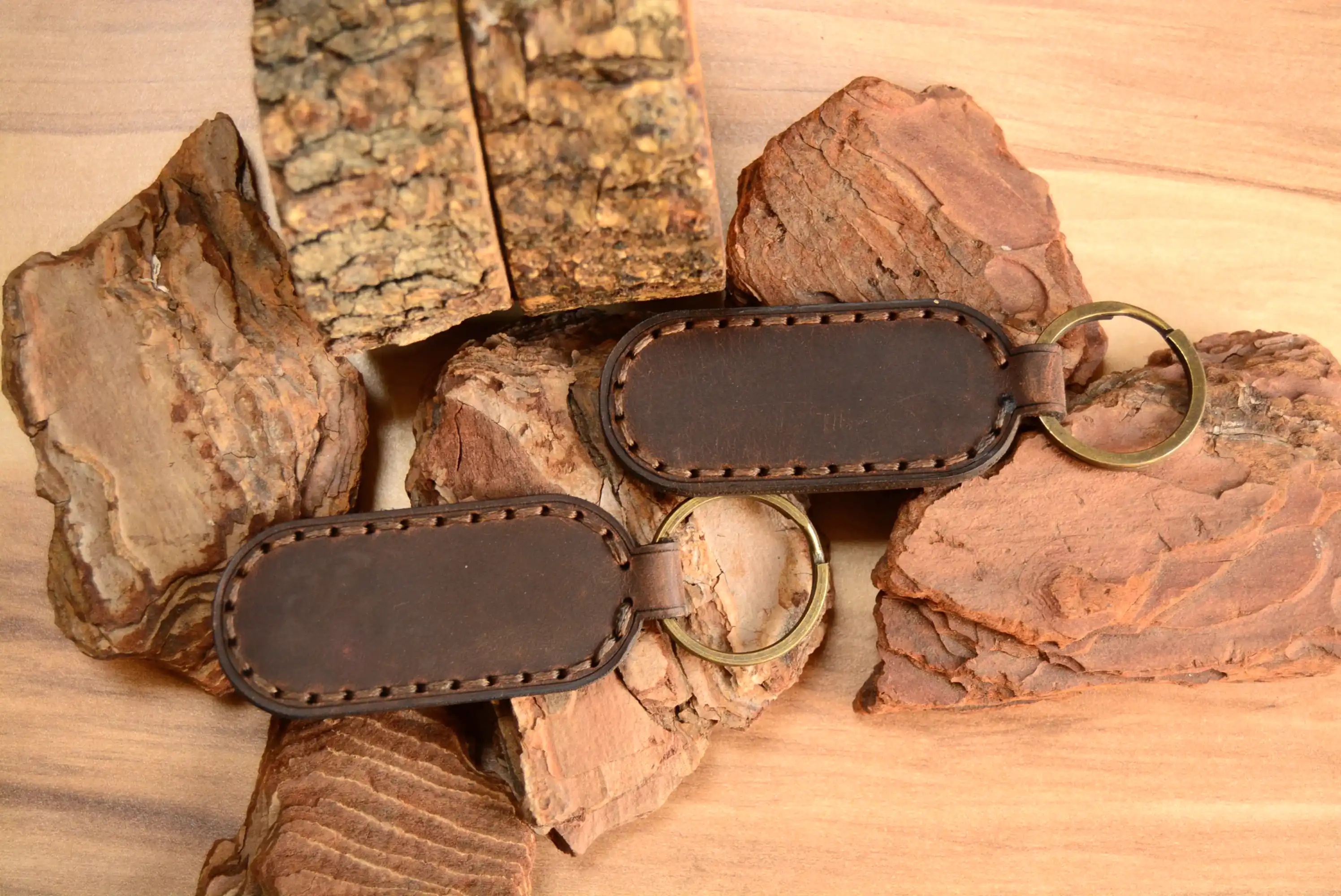 Deri Anahtarlık V-7 Hakiki Deri El Dikişi