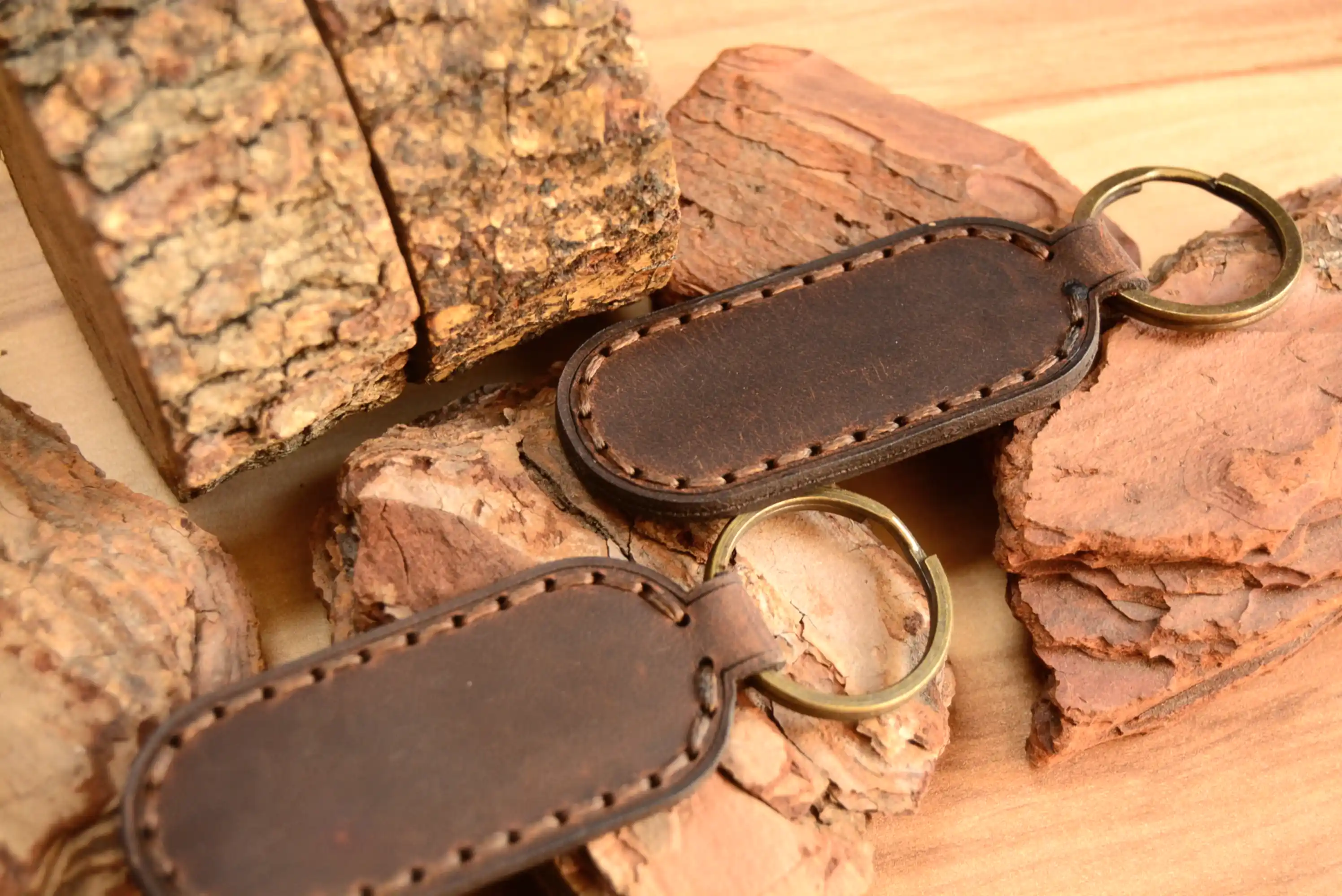 Deri Anahtarlık V-7 Hakiki Deri El Dikişi