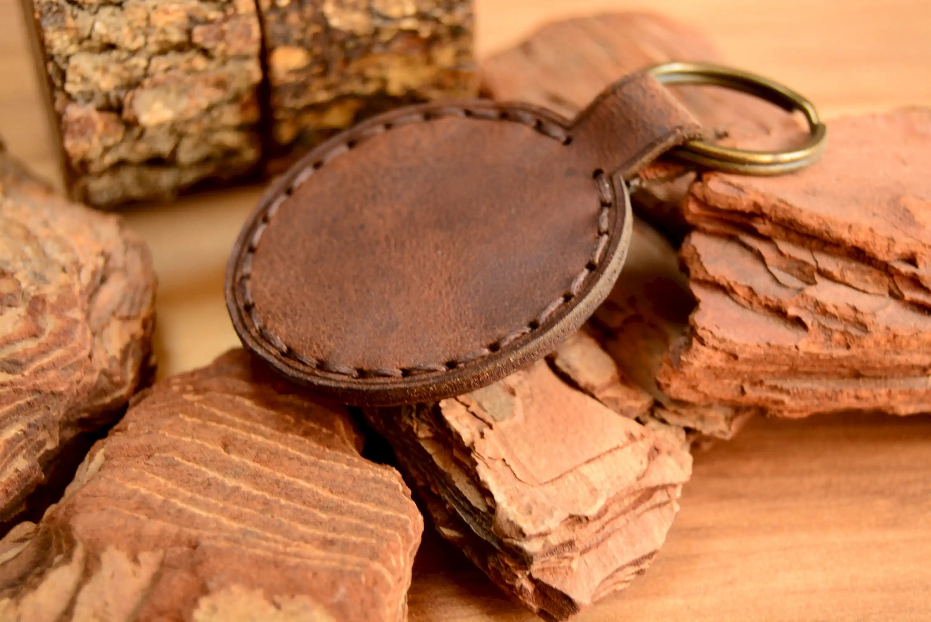 Deri Anahtarlık V-8 Hakiki Deri El Dikişi