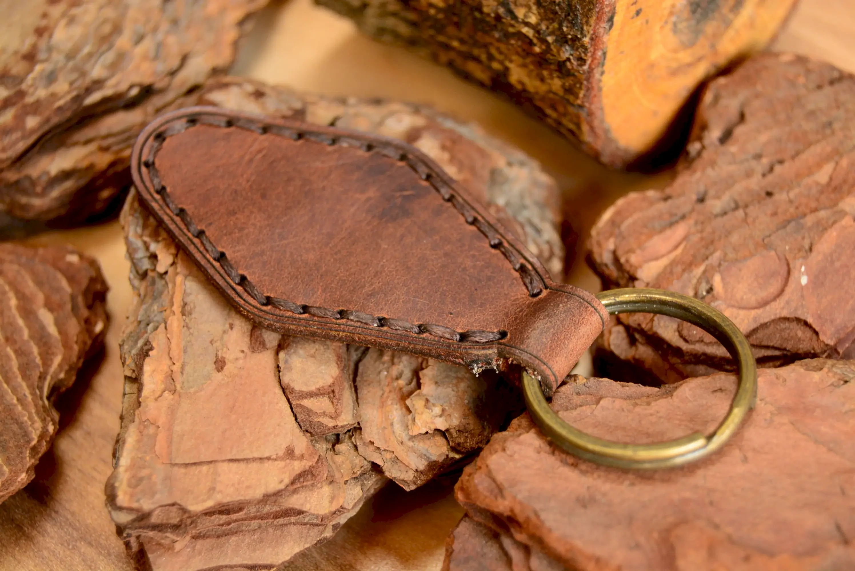 Deri Anahtarlık V-9 Hakiki Deri El Dikişi