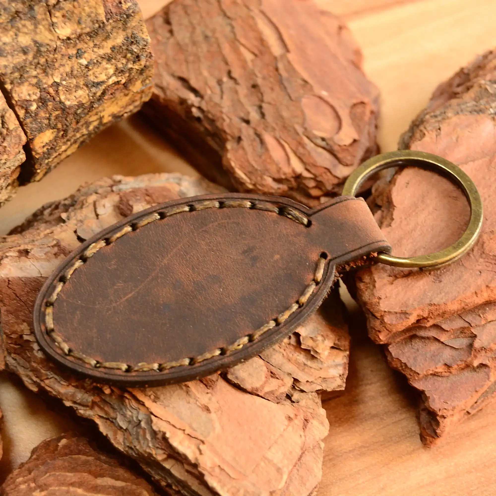 hakiki deri el yapimi deri anahtarlık – v-1 el dikişli