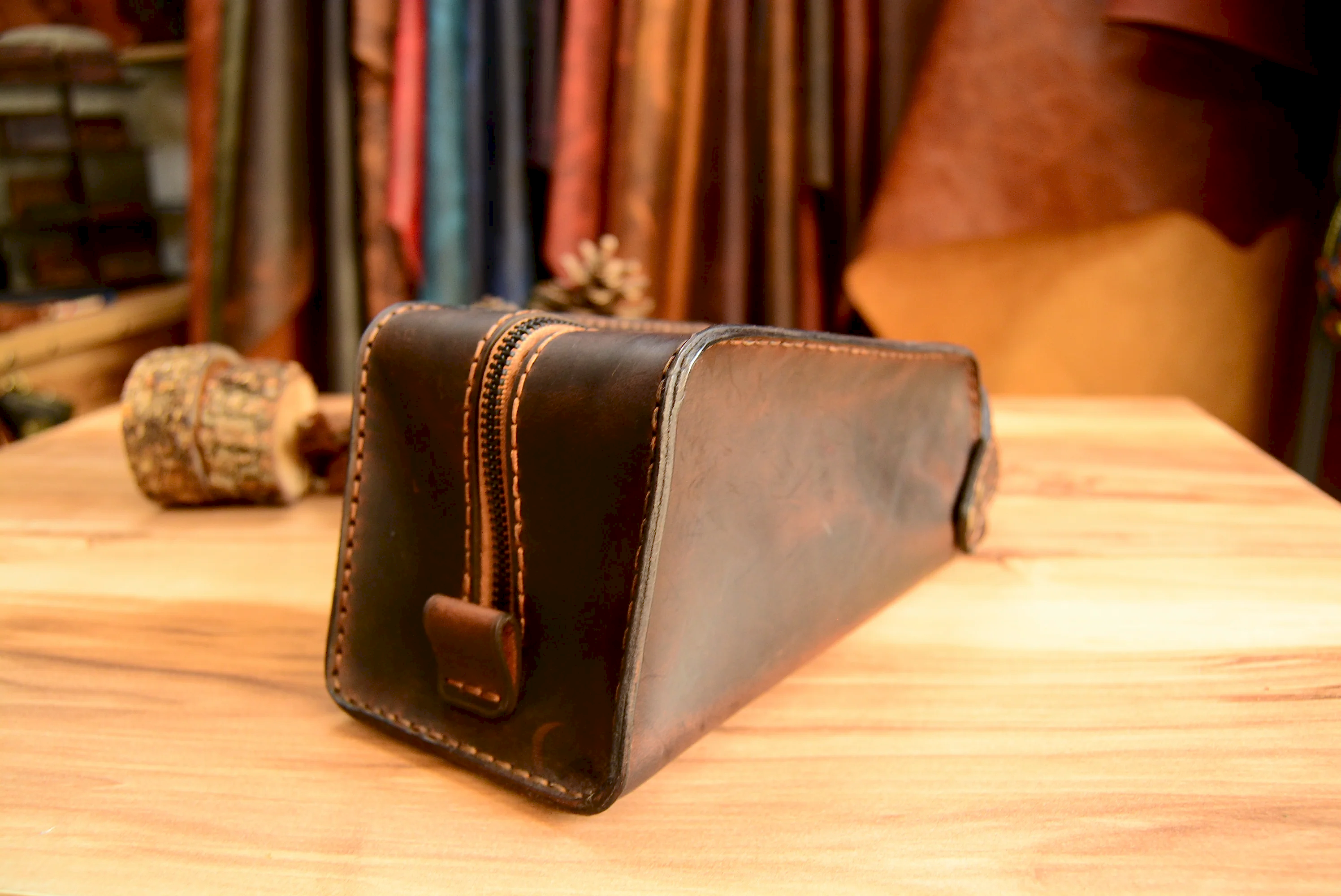 Dopp Kit V-3 Çanta Özel Tasarım Hakiki Deri El Yapımı