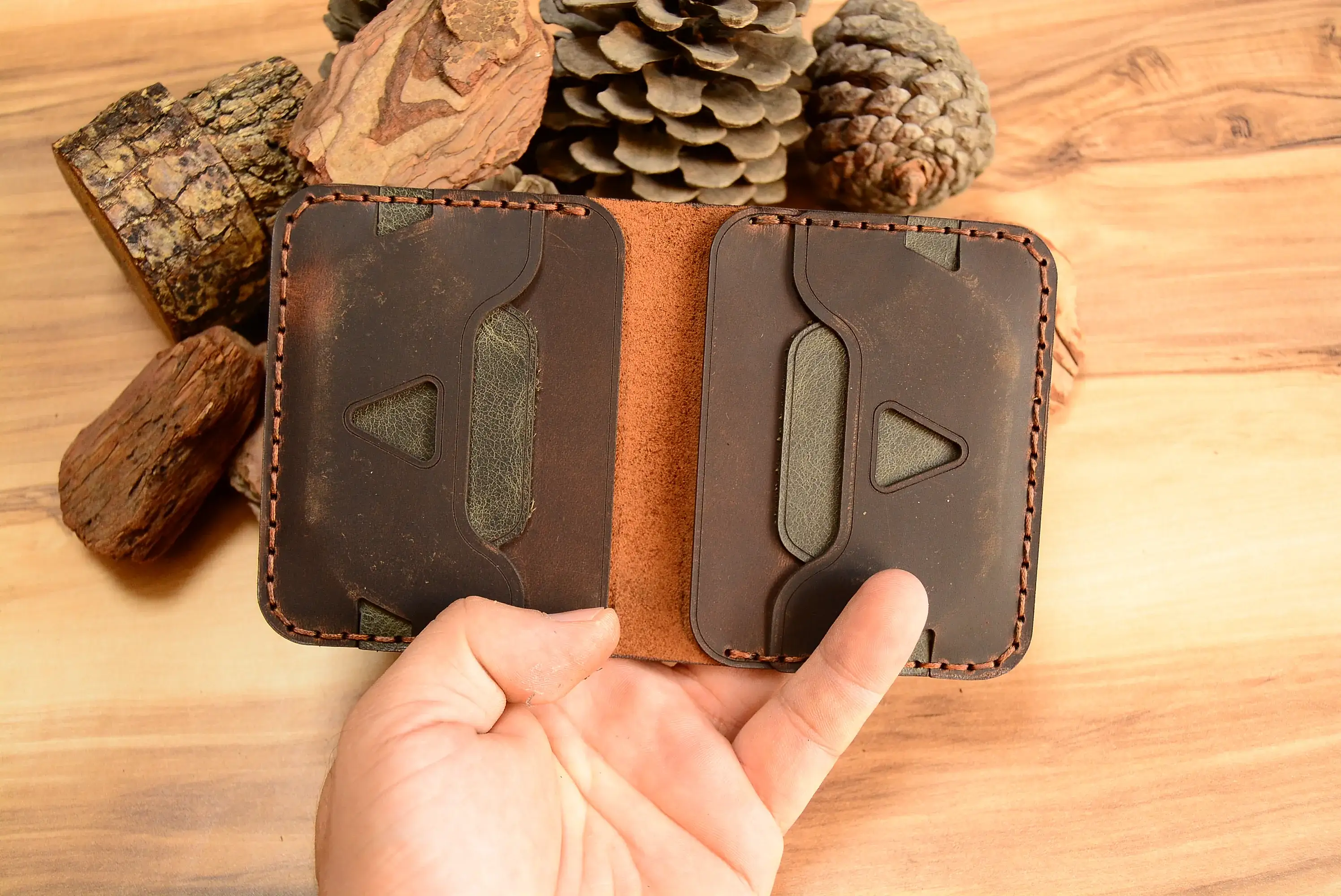 Double Agave Kartlık Hakiki Deri El Yapımı