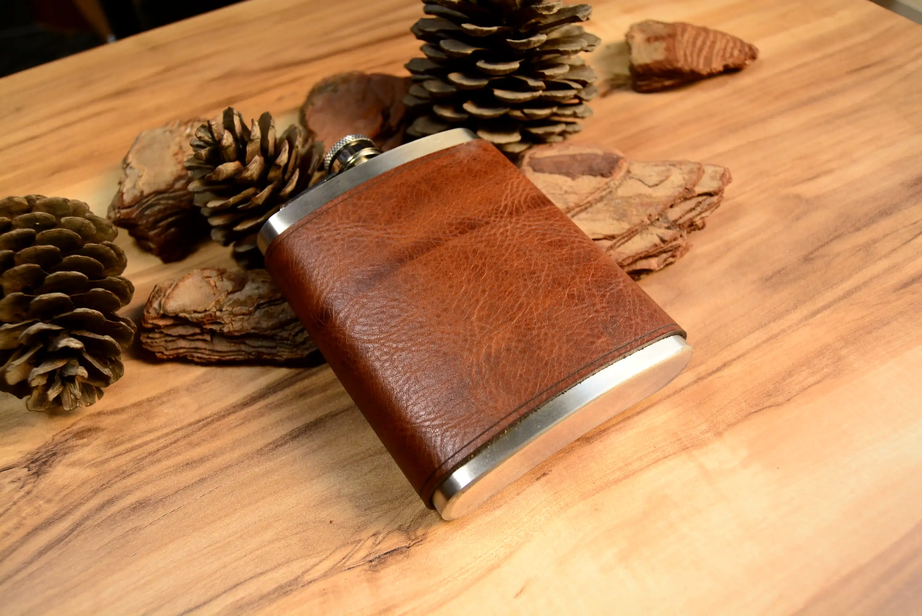 Deri Çelik Matara Hakiki Deri El Yapımı 8 Oz