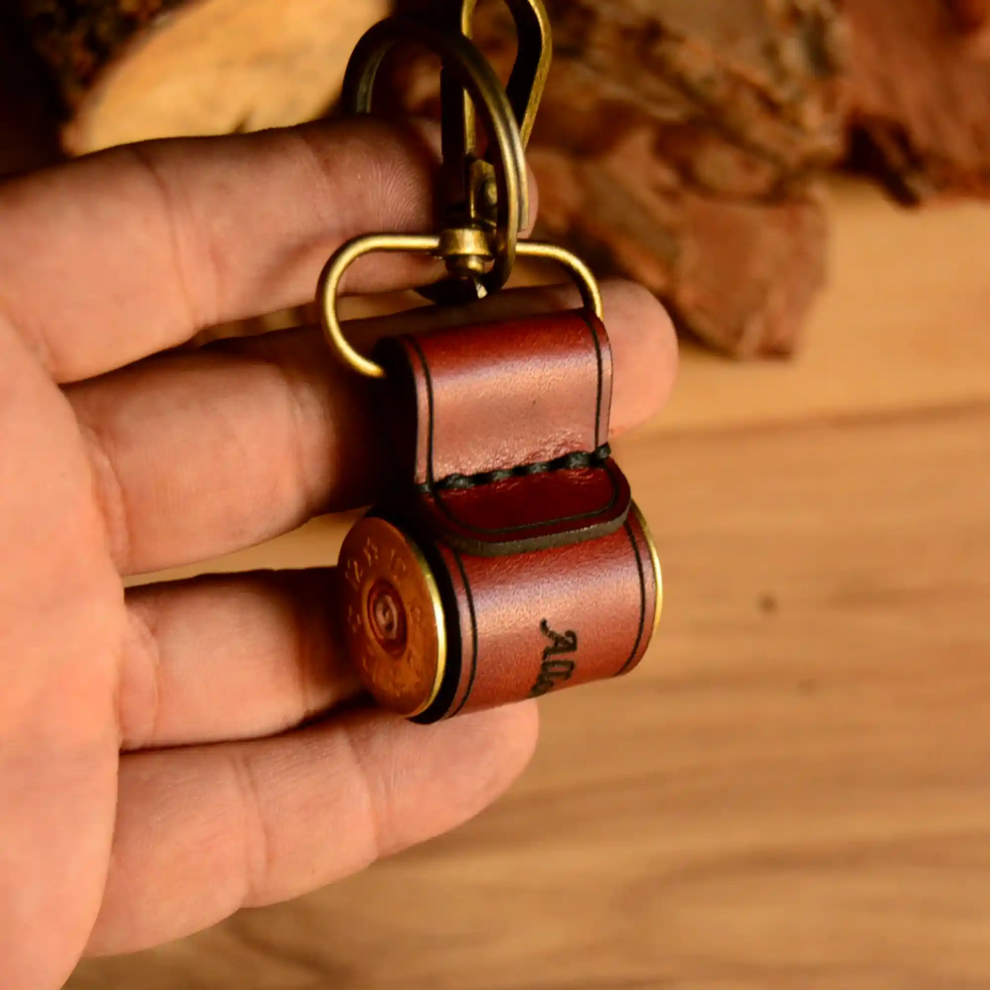 hakiki deri el yapimi deri fişek anahtarlık – gerçek kovan başlıklı, kancalı ve halkalı avcı tasarım anahtar organizer