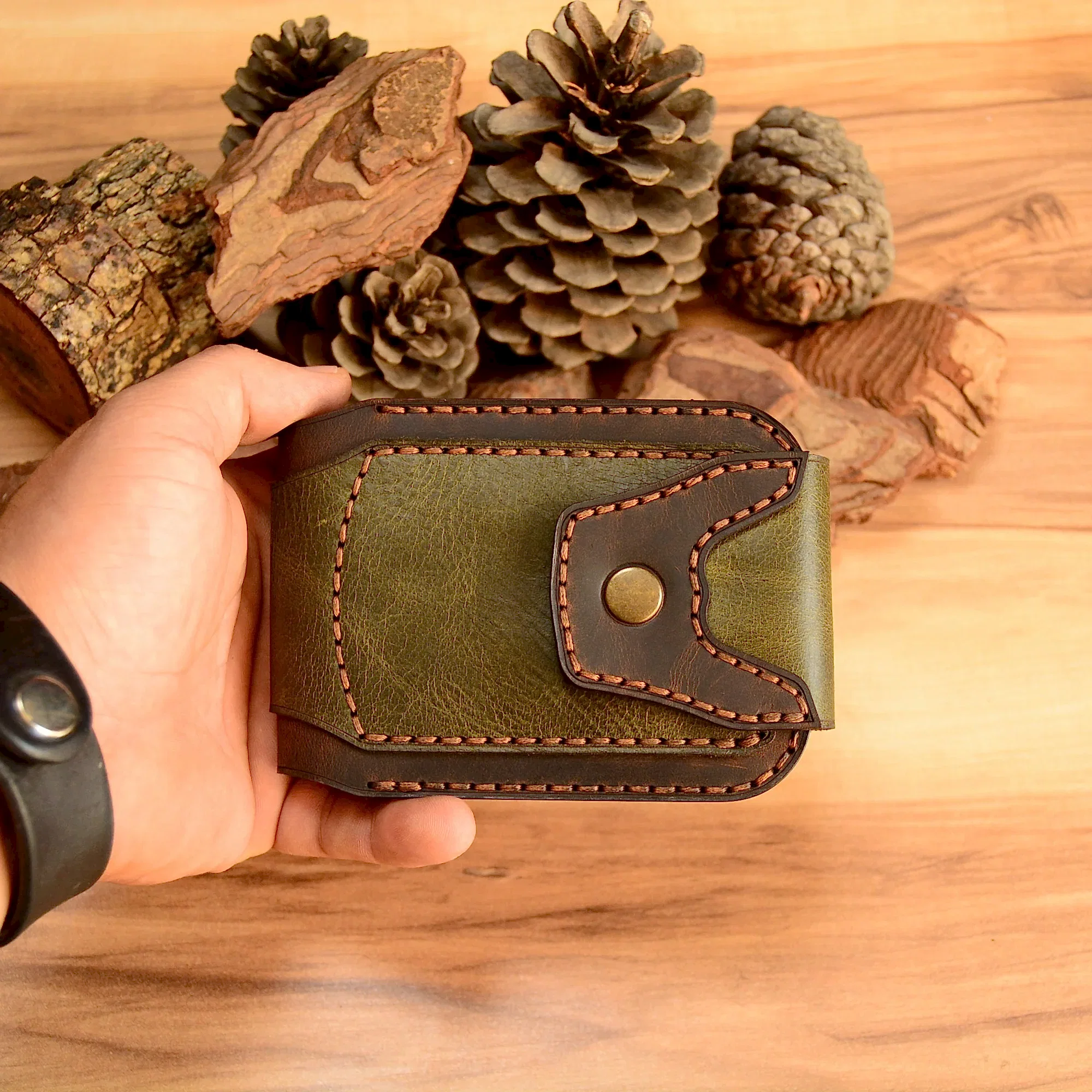 Gladiator Cüzdan Bifold Çıtçıtlı Tasarım Hakiki Deri El Yapımı