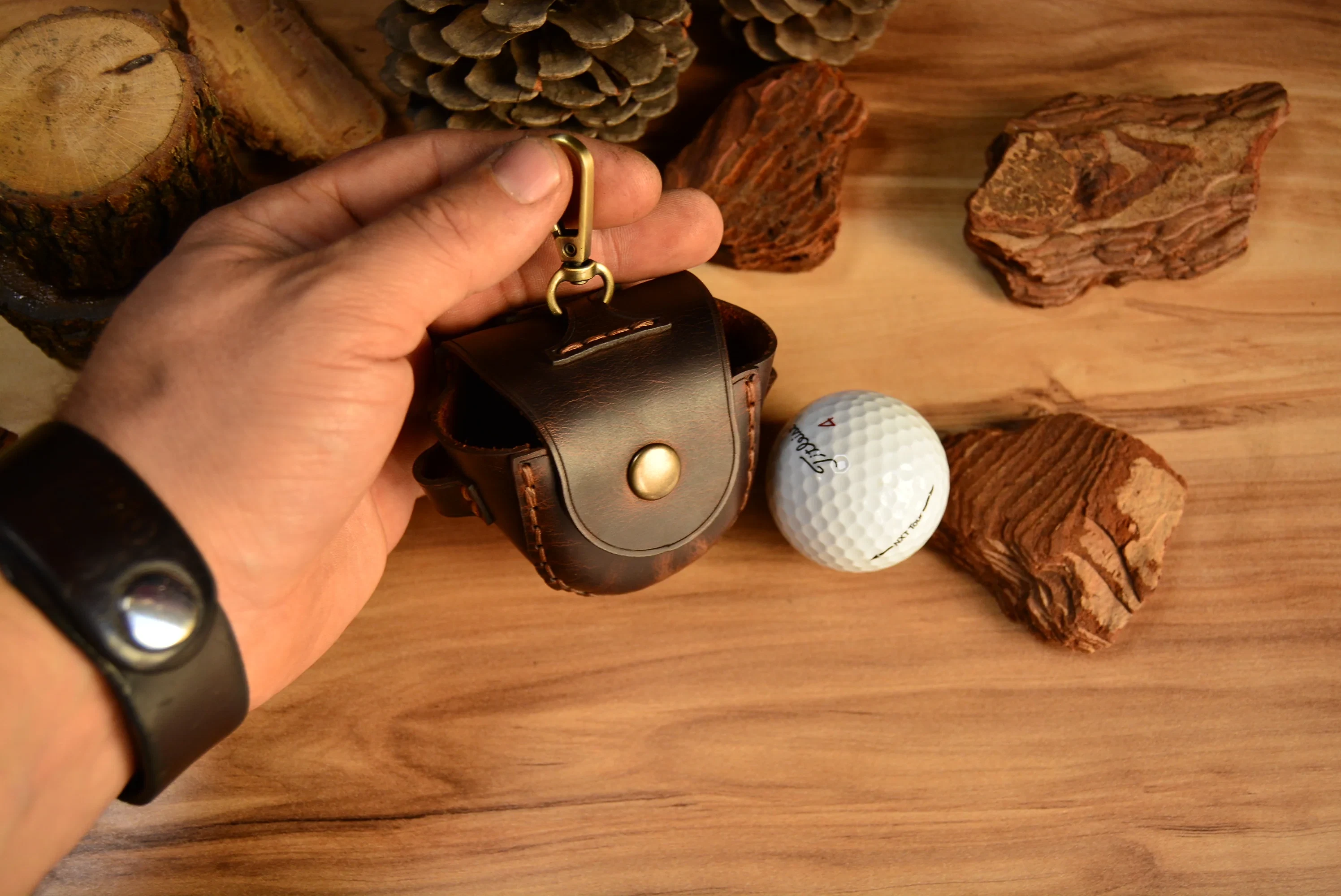 Deri Golf Topu Kılıfı Hakiki Deri El Yapımı Tee Bölmeli