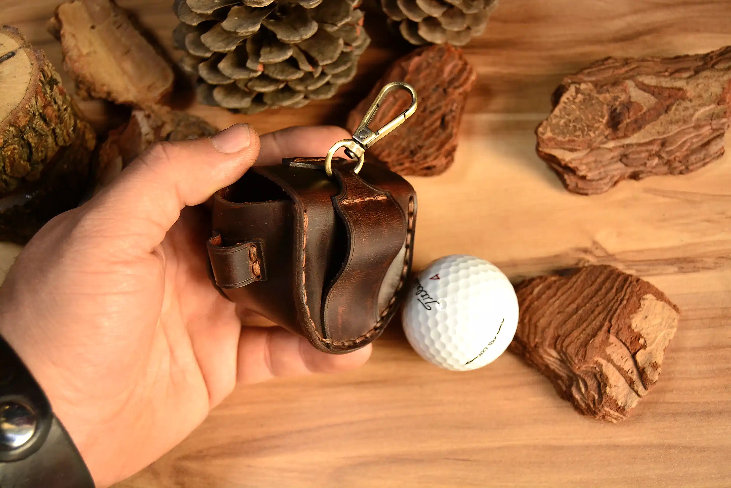 Deri Golf Topu Kılıfı Hakiki Deri El Yapımı Tee Bölmeli