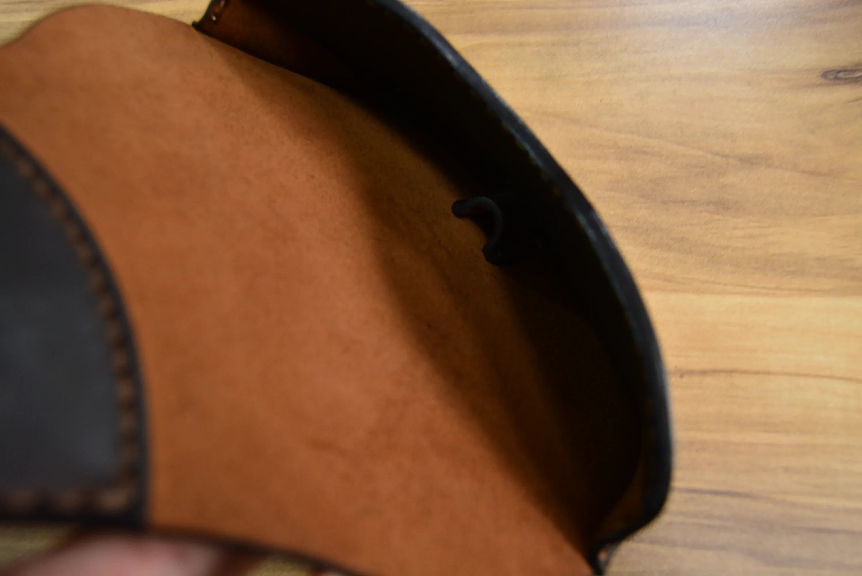 Gözlük Kılıfı V-1 El Yapımı Hakiki Deri Çıtçıtlı