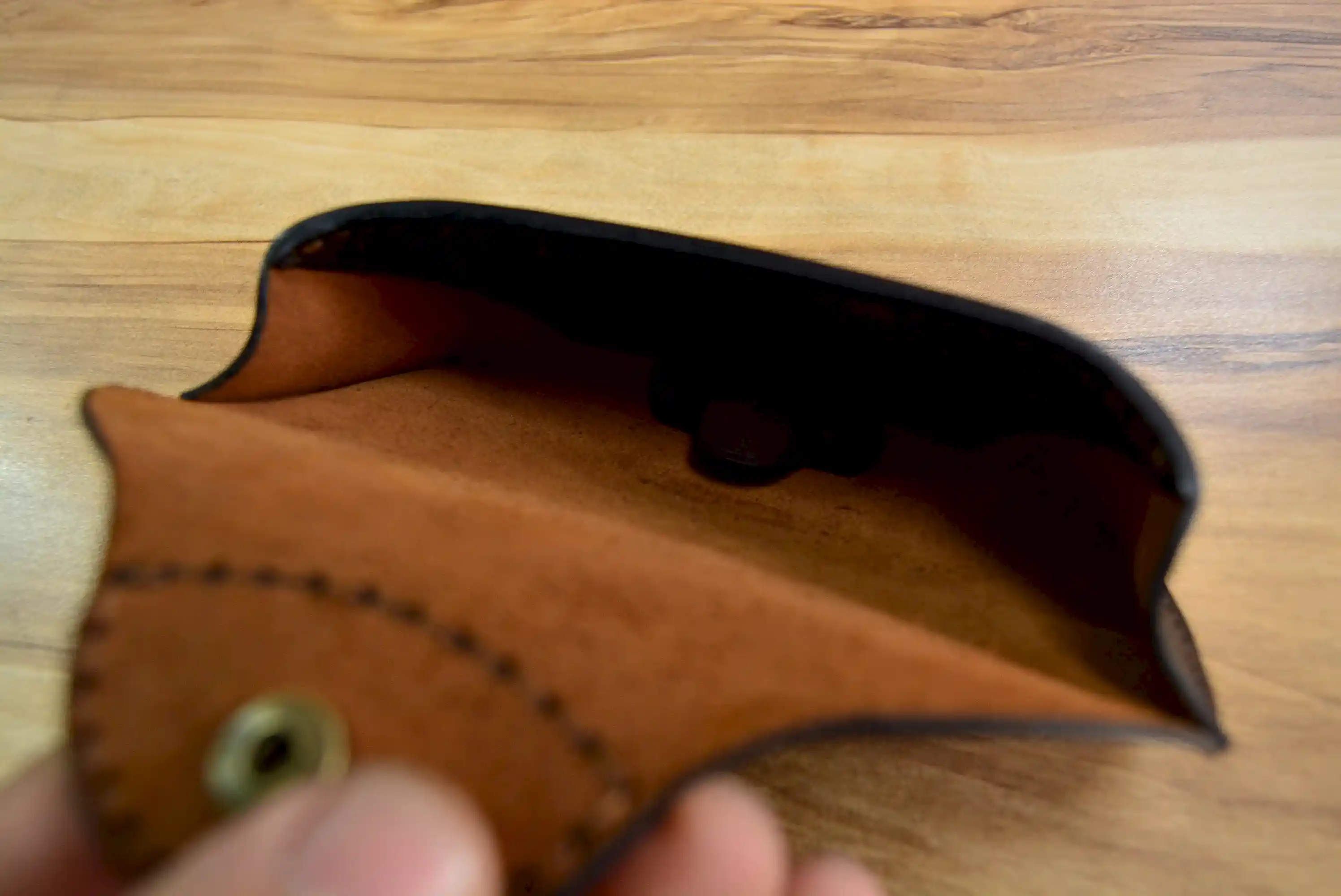 Gözlük Kılıfı V-3 El Yapımı Hakiki Deri Çıtçıtlı