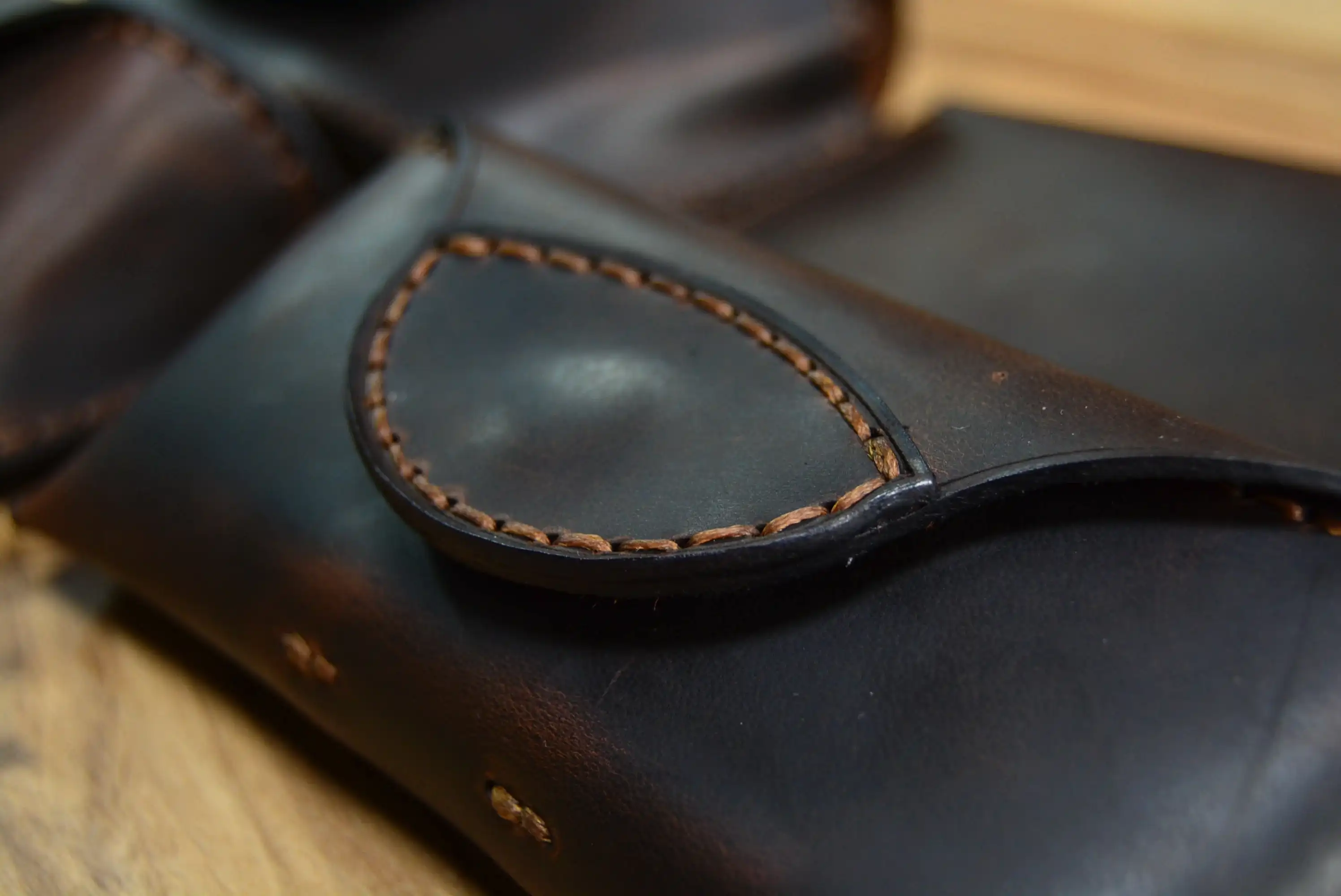 Gözlük Kılıfı V-3 El Yapımı Hakiki Deri Çıtçıtlı