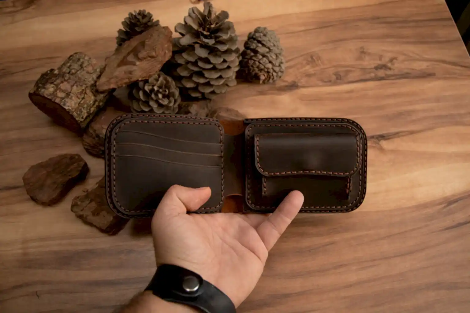 Hector V-2 Cüzdan Katlanır Tasarım Hakiki Deri El Yapımı