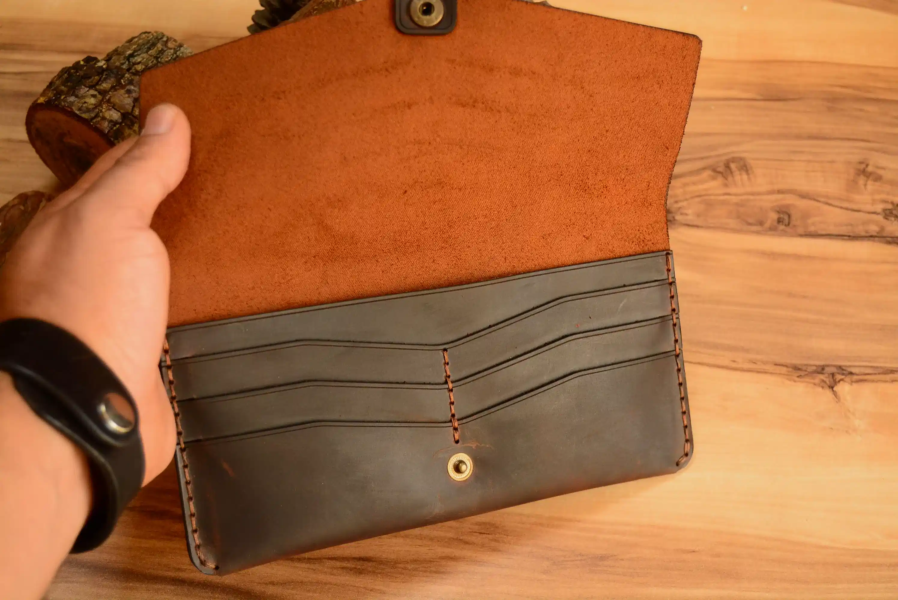 Helen Yatay V-2 Uzun Cüzdan Hakiki Deri El Yapımı