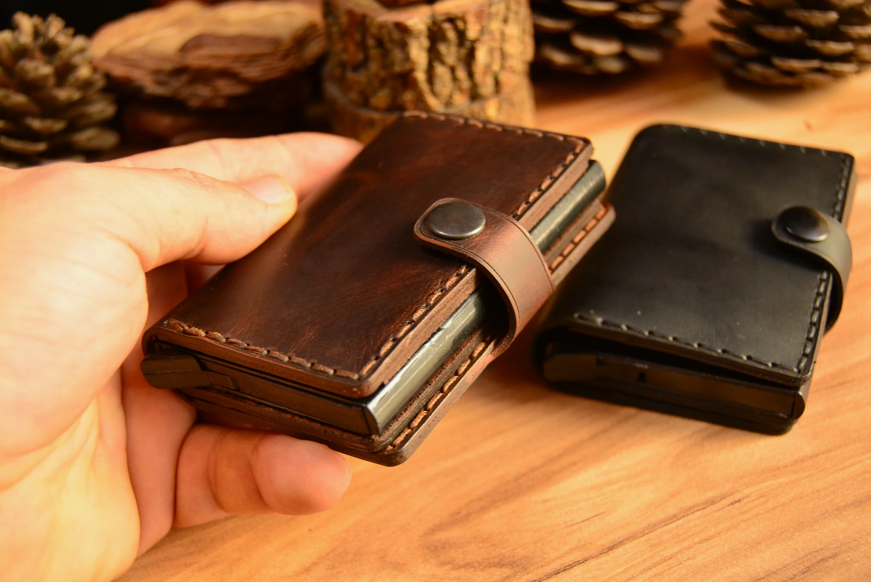 Hydra Mekanizmalı Kartlık Hakiki Deri El Yapımı