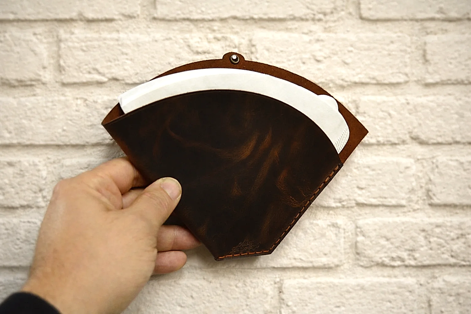 Deri Kahve Filtre Tutucu Hakiki Deri El Dikişi Duvar Kesesi