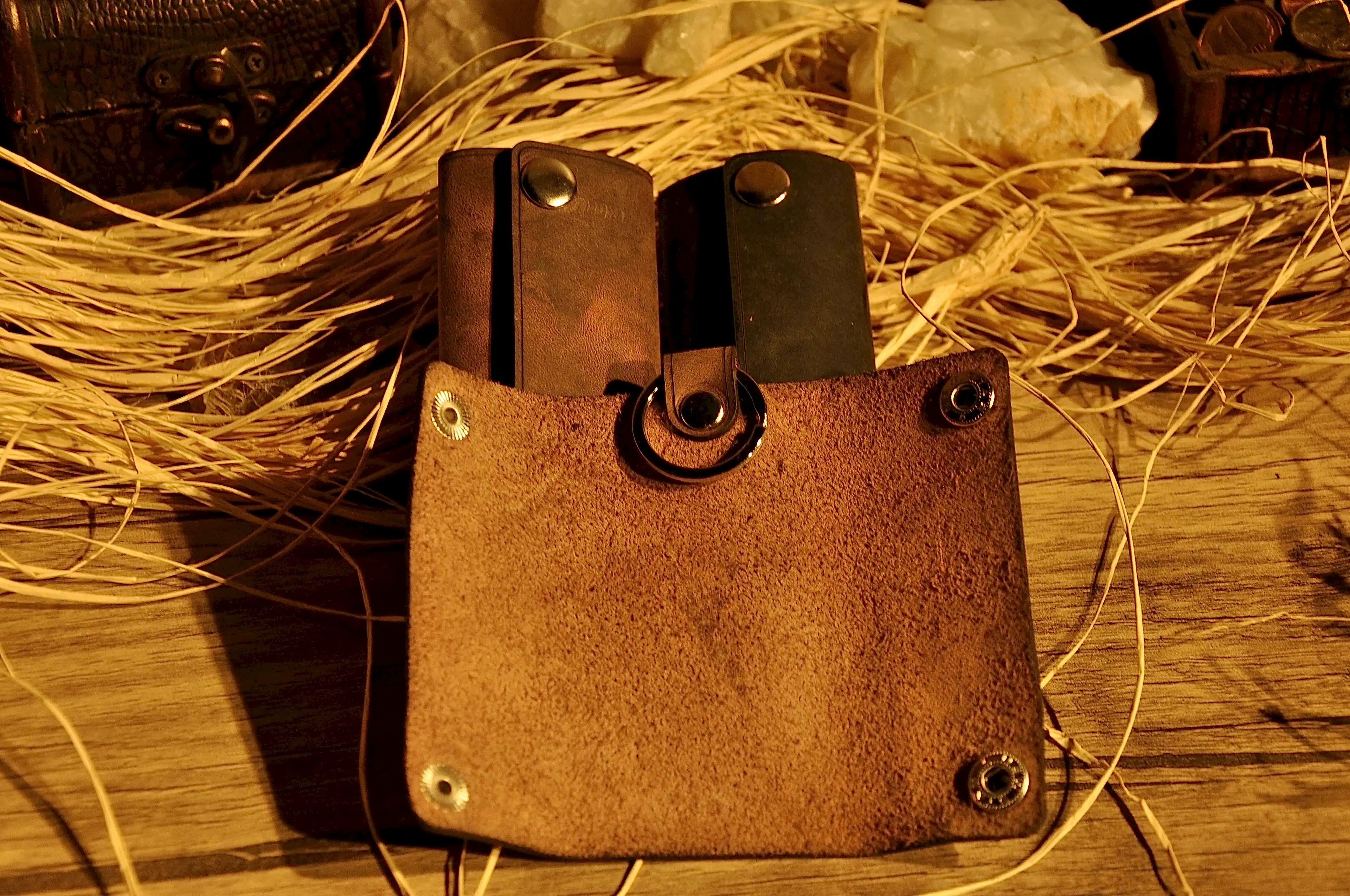 Kapaklı Deri Anahtarlık Hakiki Deri El Yapımı Halkalı