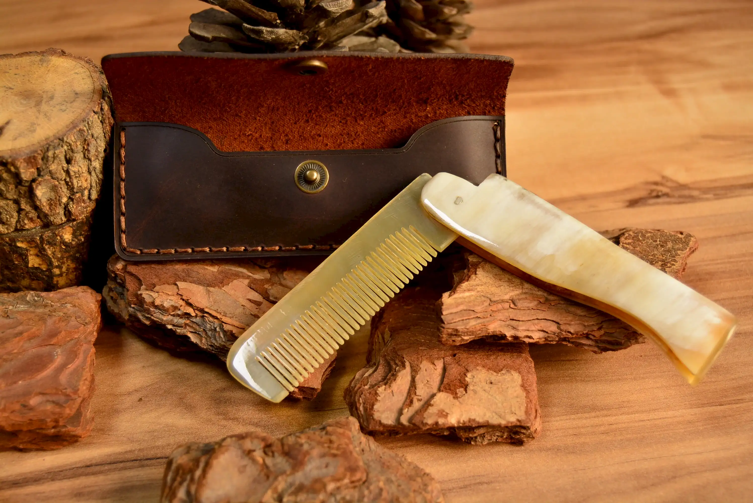 Boynuz Tarak El Yapımı Hakiki Deri Kılıflı