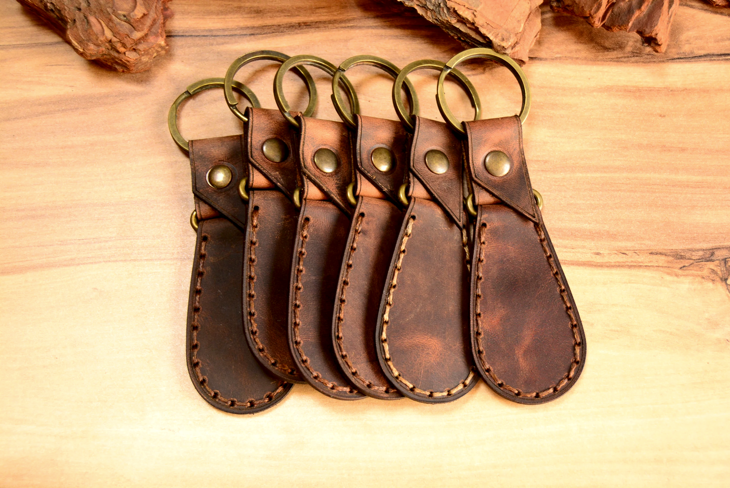 Klasik Deri Anahtarlık Hakiki Deri El Dikişi