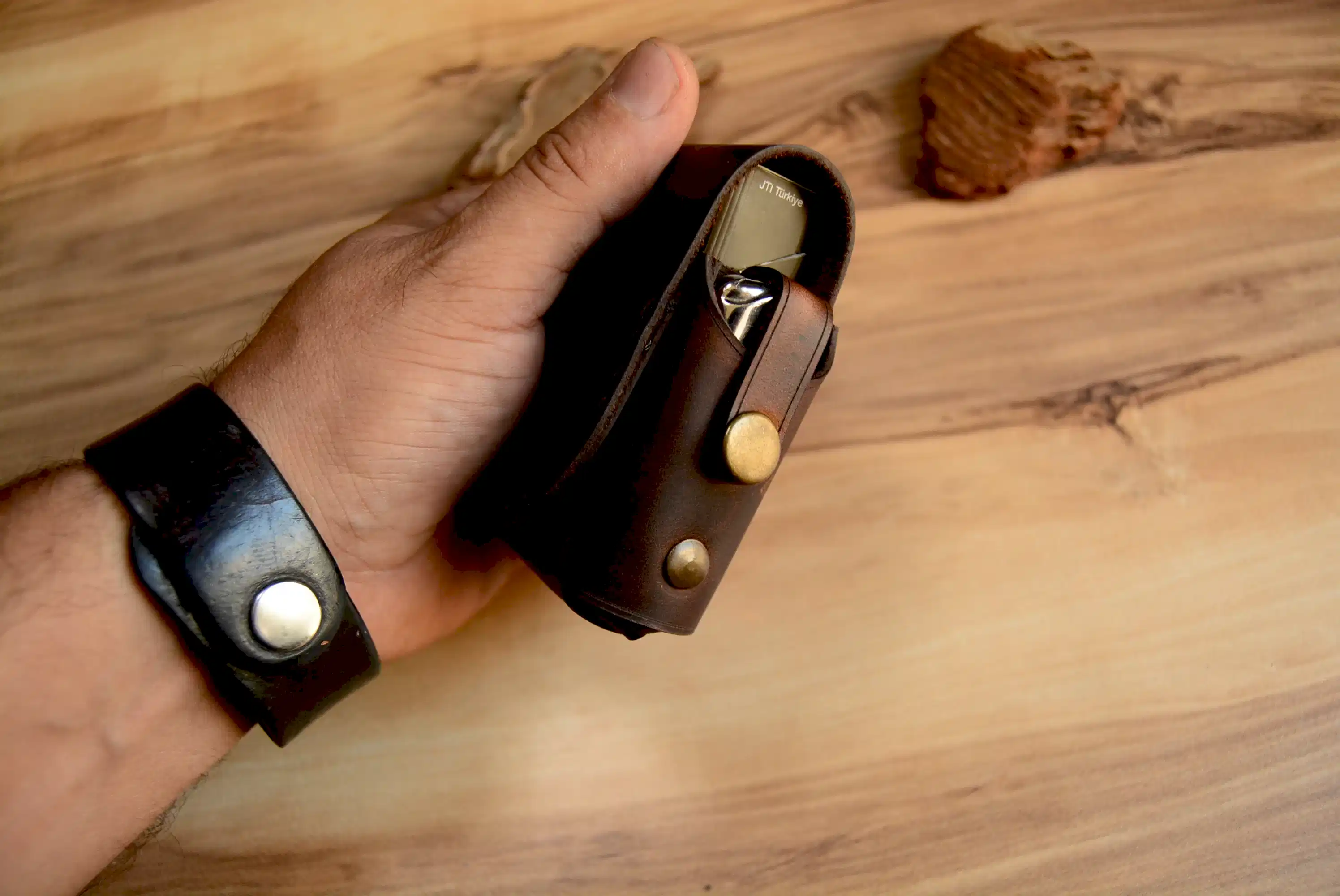 Deri Kısa Klasik Sigara Paketi Kılıfı Hakiki Deri El Dikişi Çakmak Bölmeli