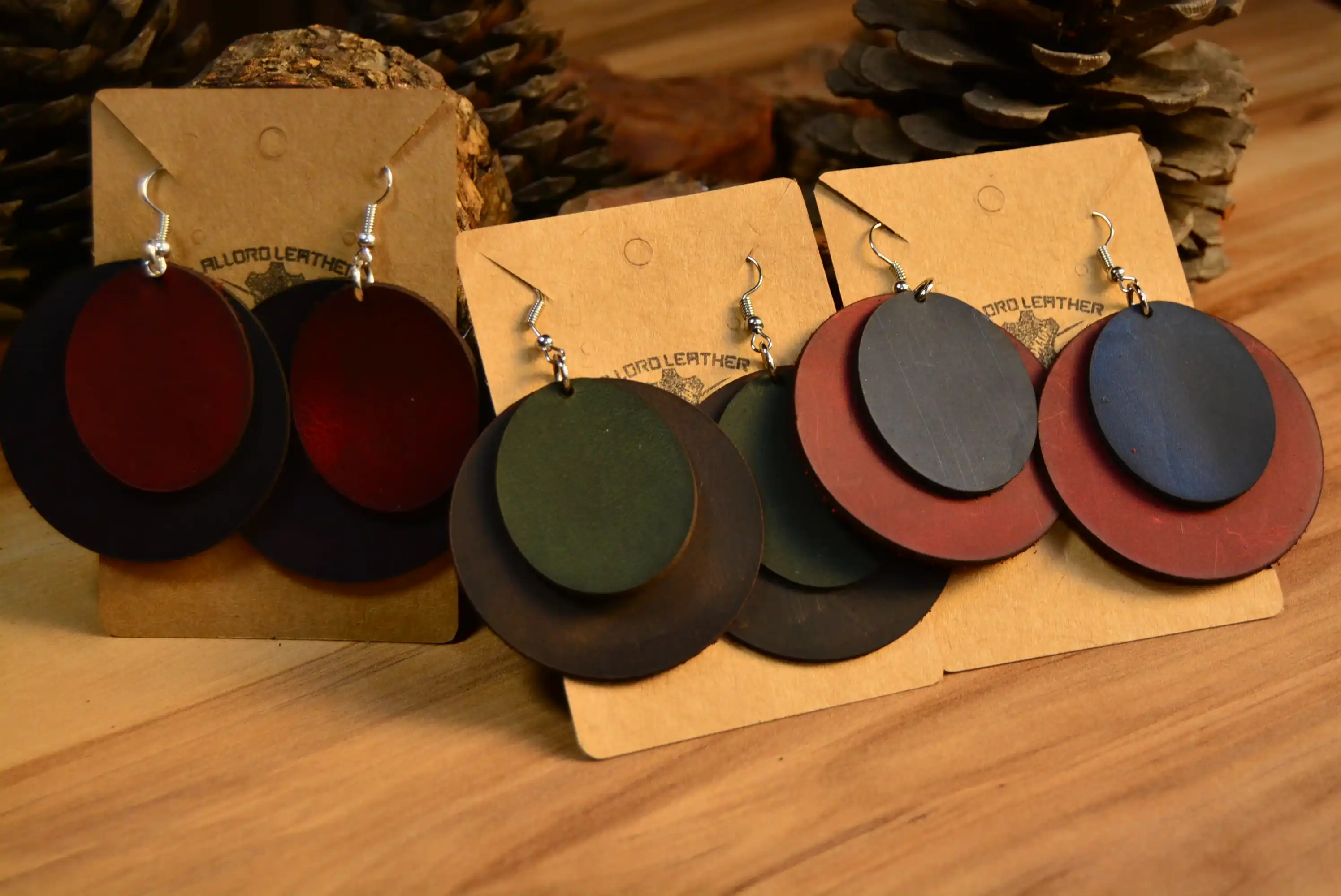 Deri Küpe V-3 El Yapımı Hakiki Deri Çift Katmanlı