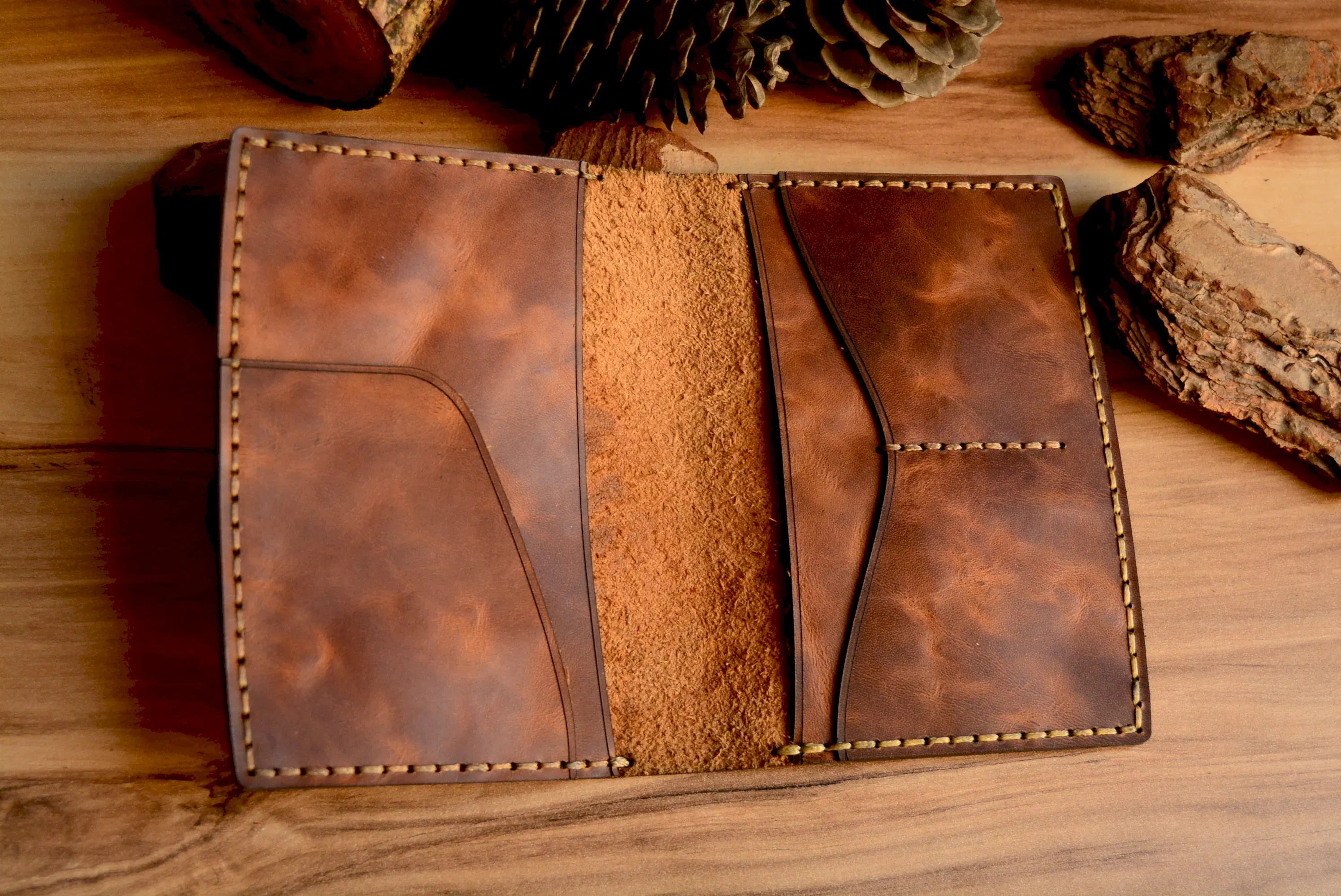 Leto Travel V-1 Pasaport Cüzdanı Hakiki Deri El Yapımı