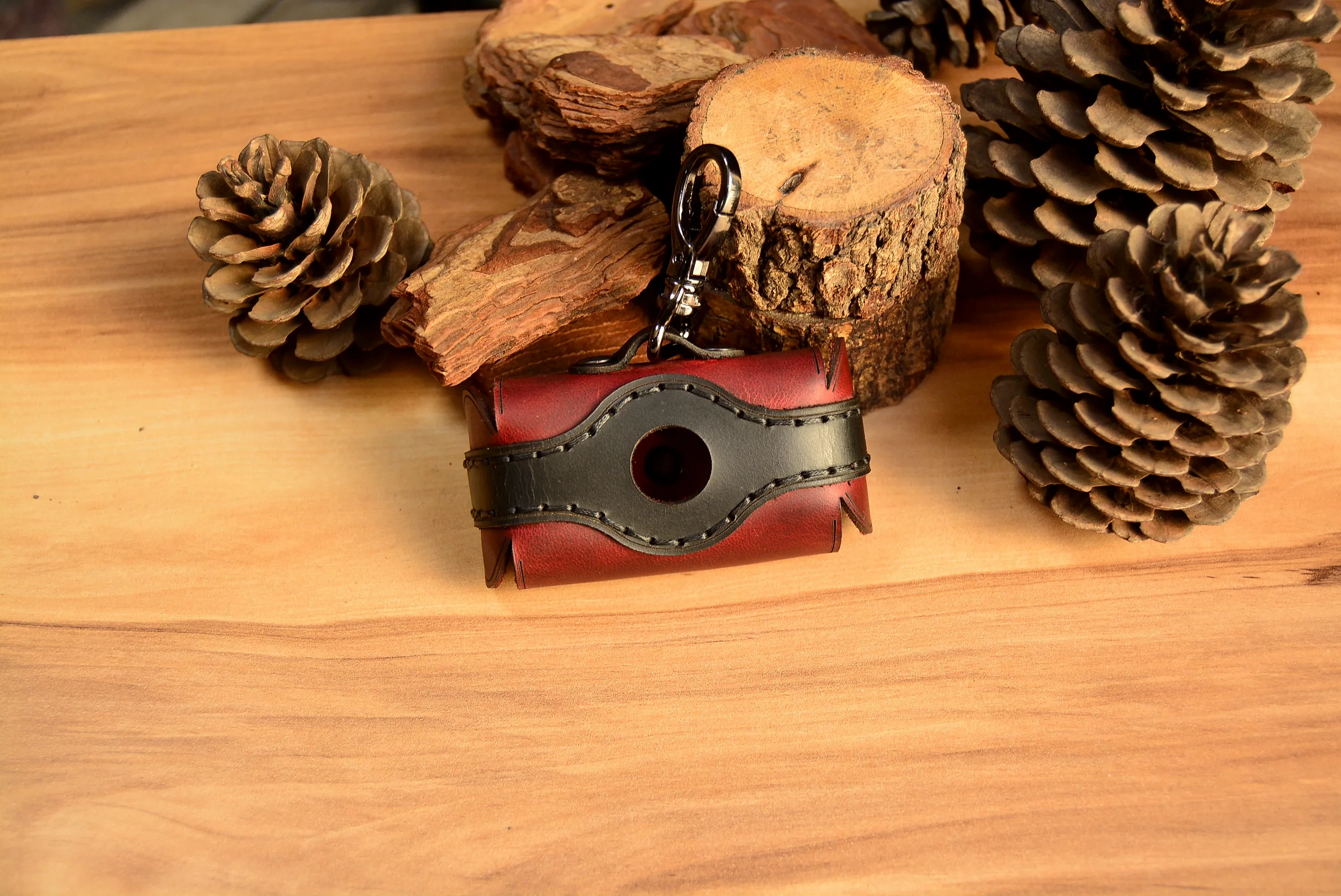 Deri Köpek Poşet Taşıyıcı Hakiki Deri El Yapımı Kancalı