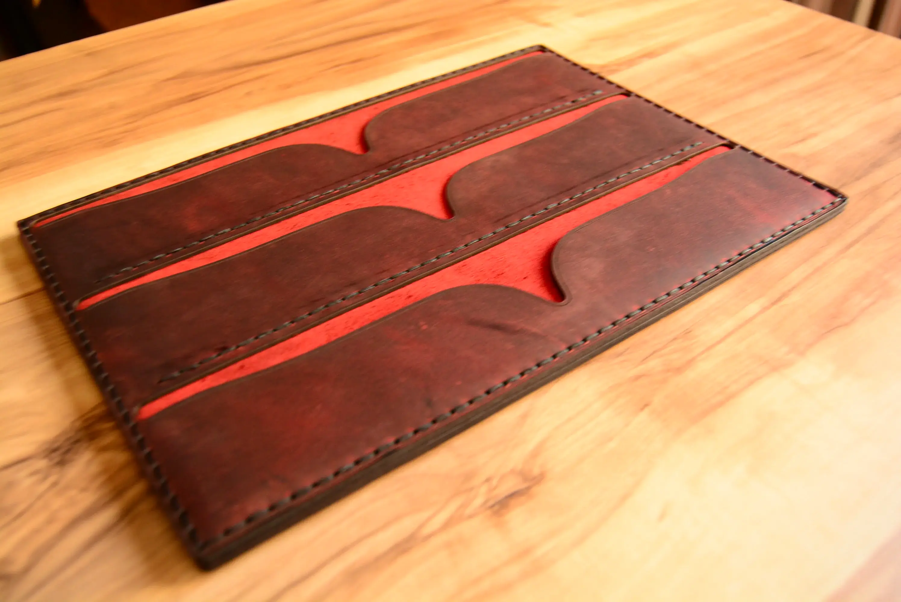 Deri Tarak Taşıyıcı Hakiki Deri El Dikişi 6 Bölmeli