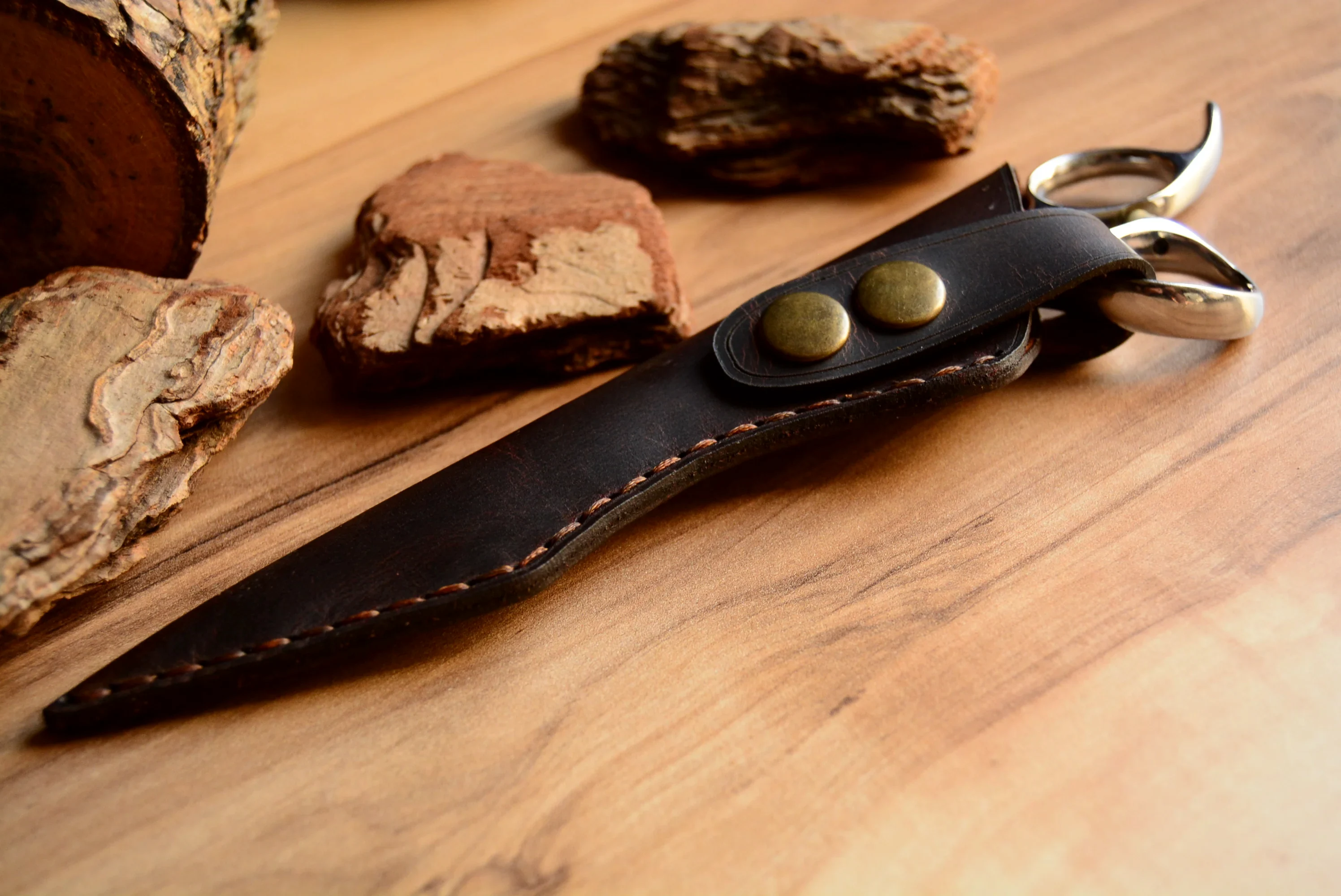 hakiki deri el yapimi deri berber makas kılıfı – profesyonel kuaför makas koruma kılıfı (tekli makas kılıfı)