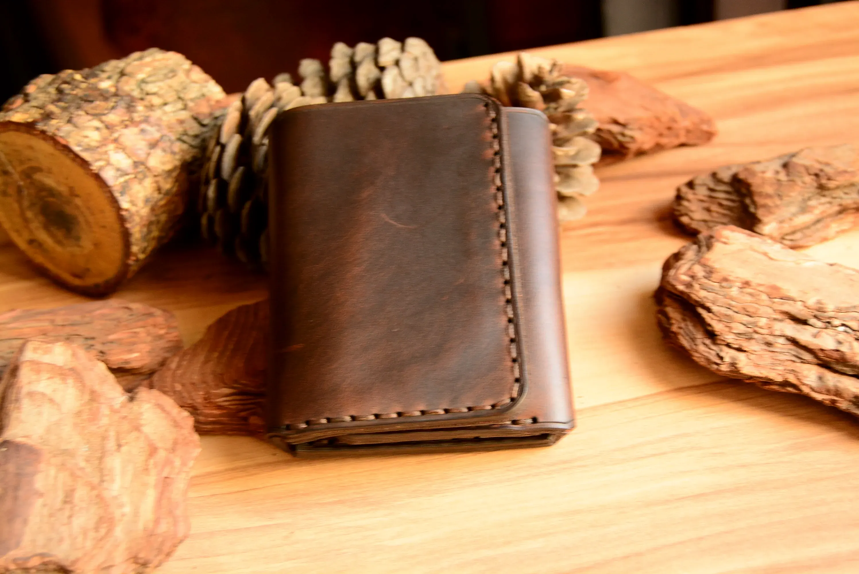 Urea Cüzdan Trifold Çıtçıtlı Tasarım Hakiki Deri El Yapımı